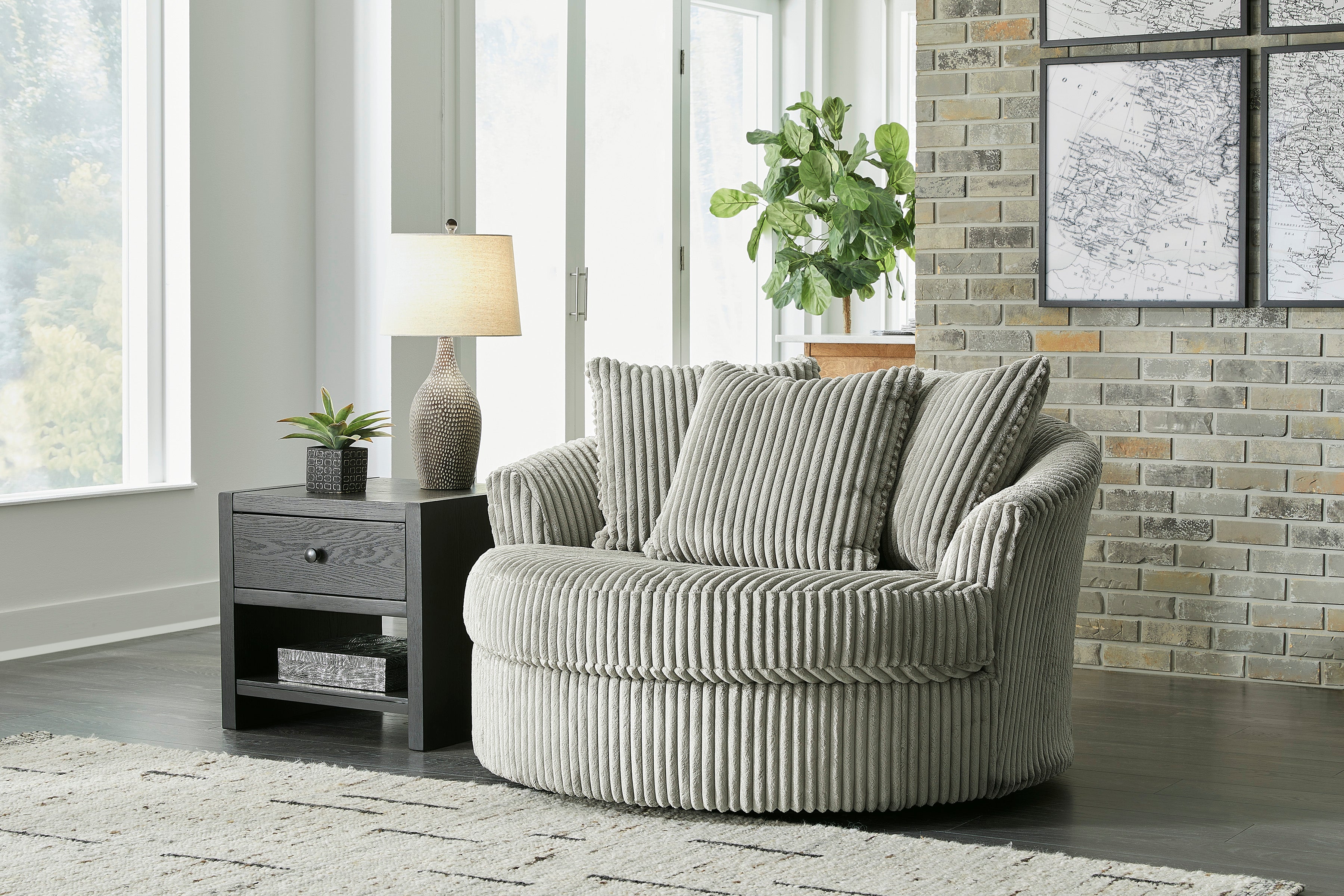 Lindyn Fog 2-Piece RAF Sofa Chaise