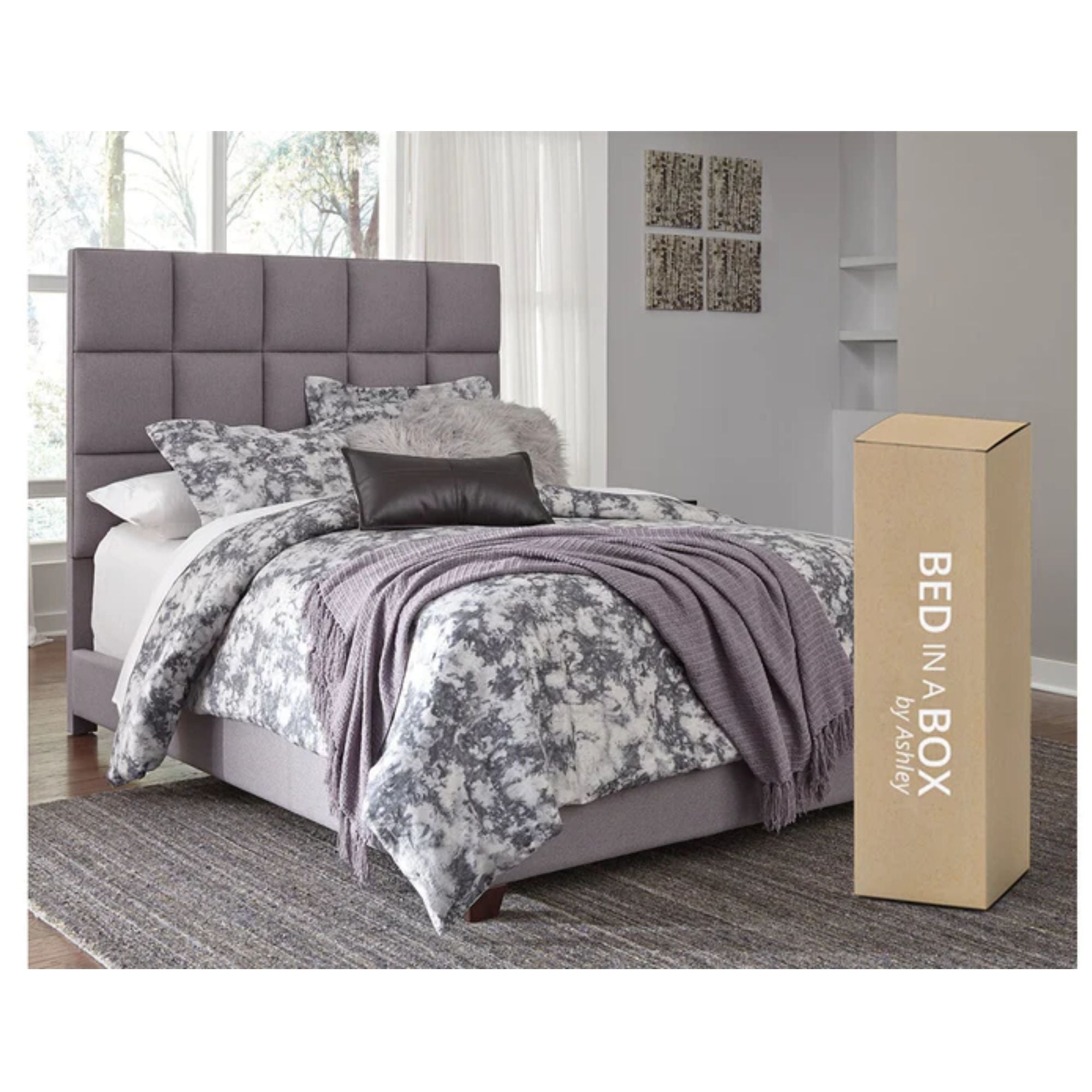 Dolante Gray Queen Upholstered Bed