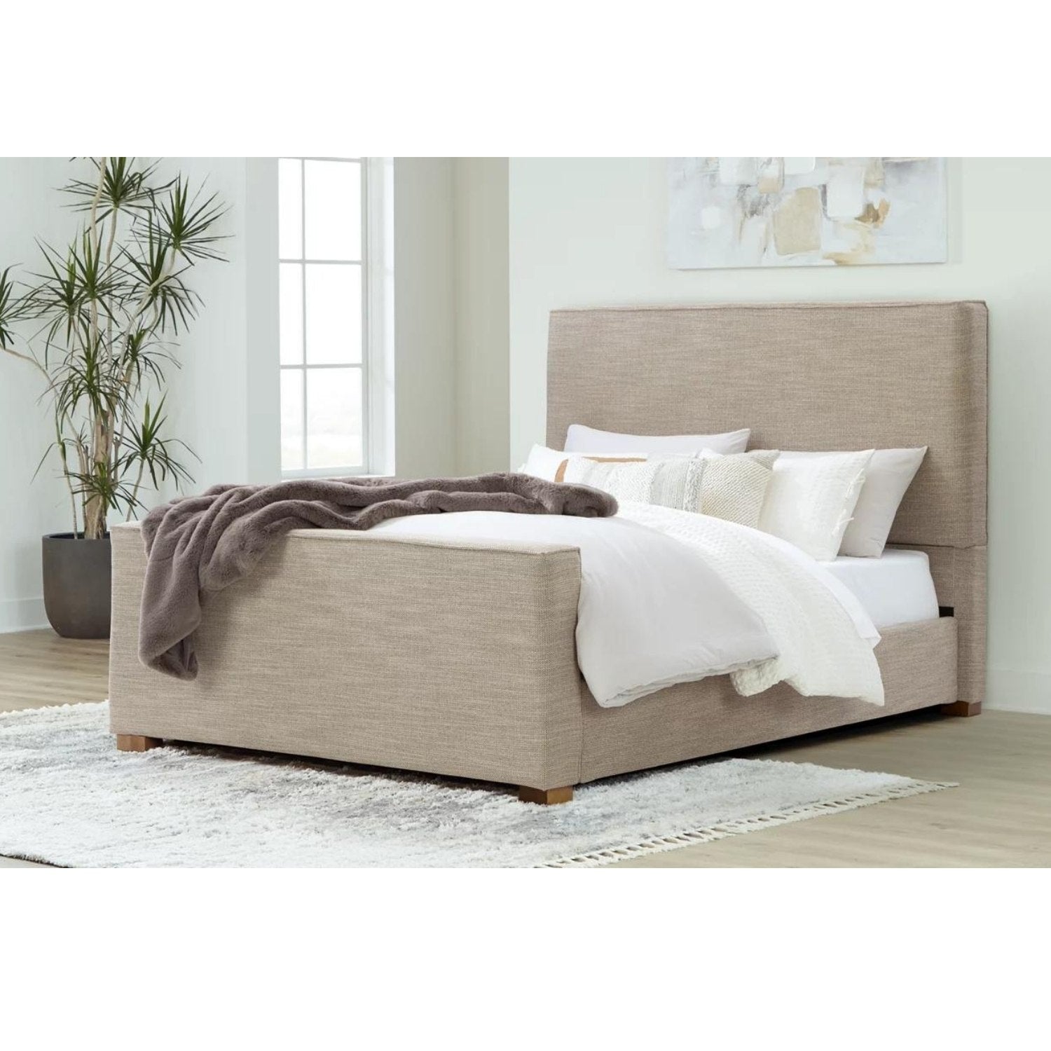 Dakmore Upholstered Bed