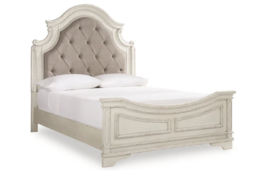Cama Queen con paneles tapizados en blanco desportillado Realyn