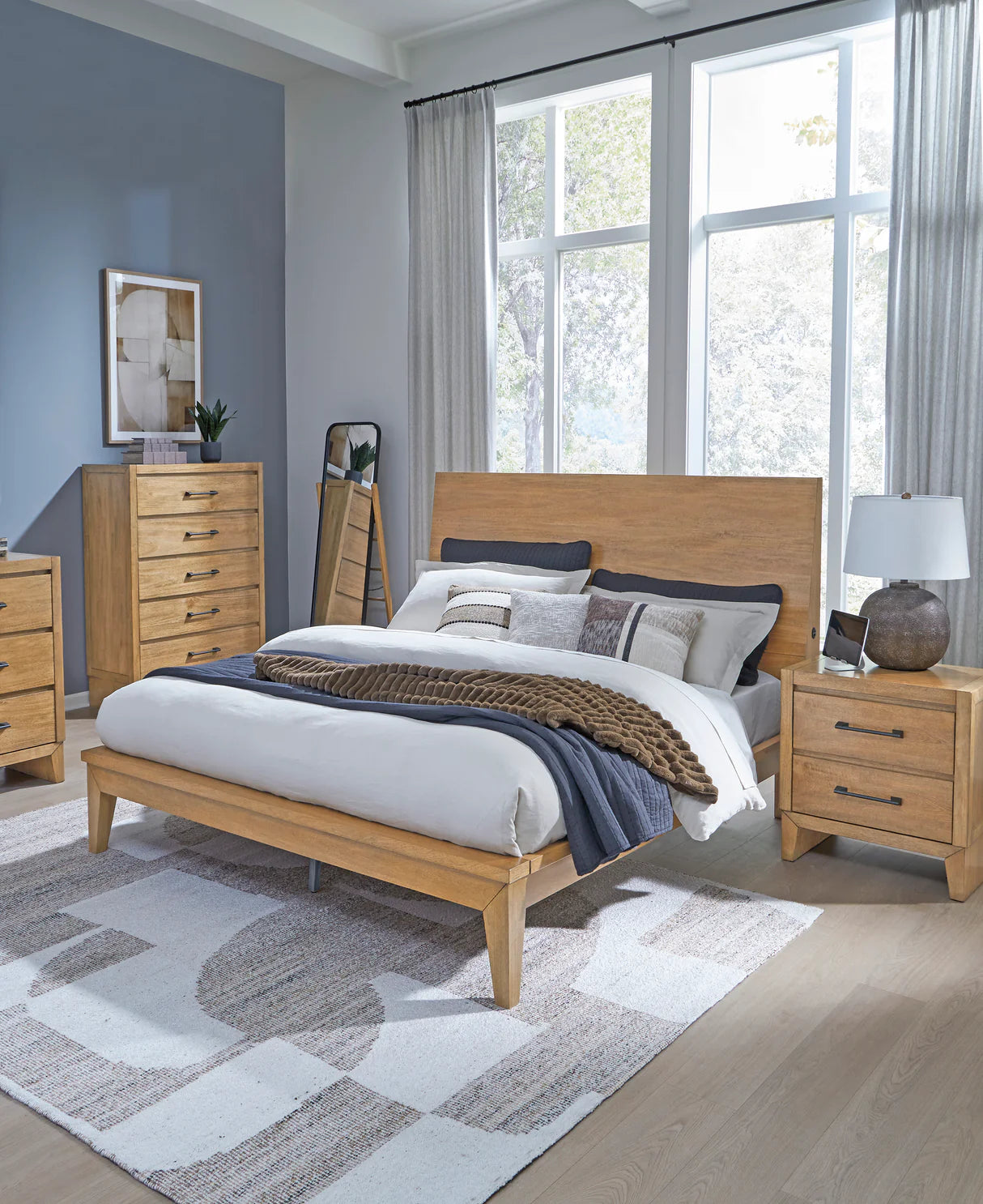 Sherbana Light Brown Platform Bedroom Set