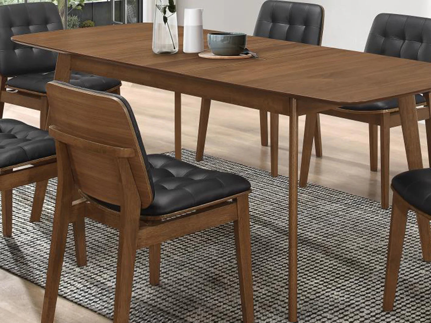 Redbridge 4-6 Person Dining Room Set