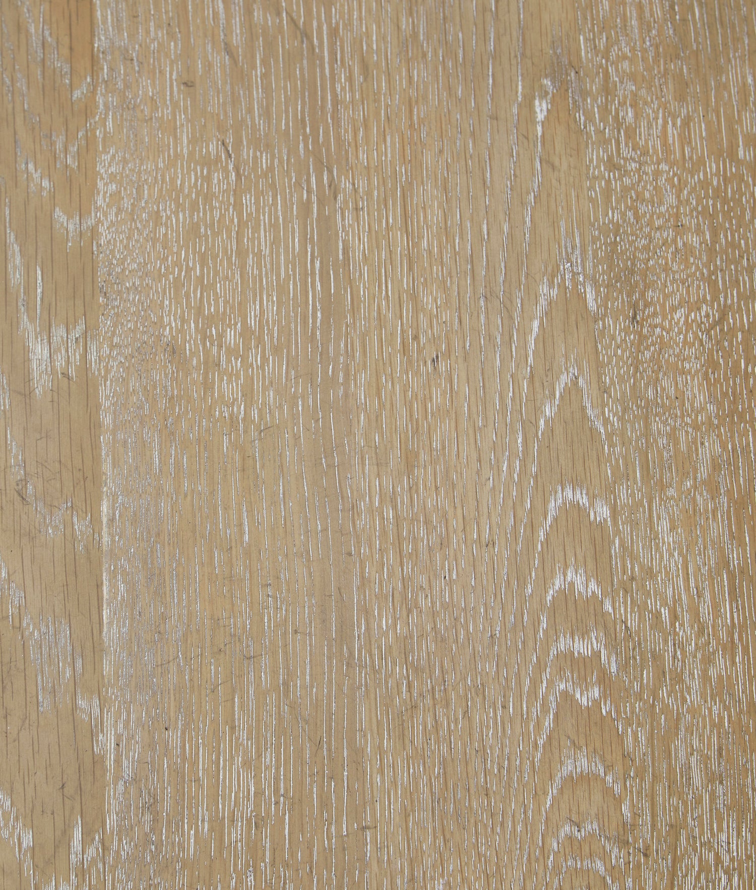 Mesa de comedor Shaybrock antigua en blanco y marrón con 6 sillas