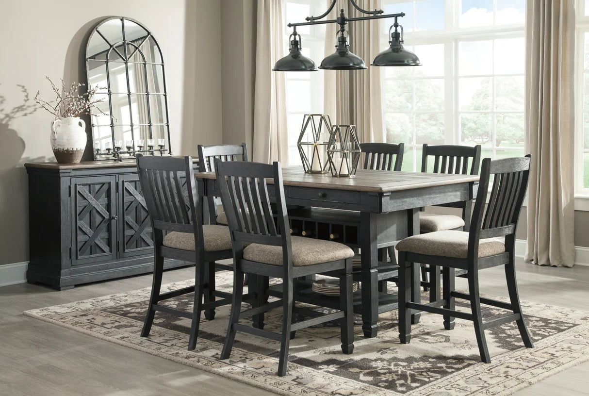Tyler Creek Black/Gray Dining Server