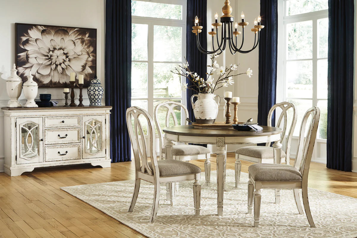 Realyn Chipped White Extendable Round/Oval Ribbon Dining Set