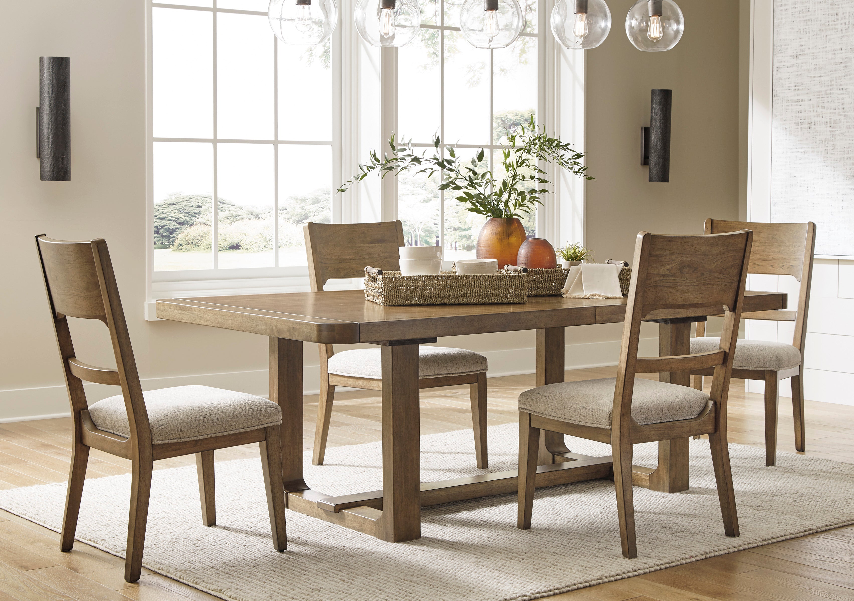 Cabalynn Dining Set