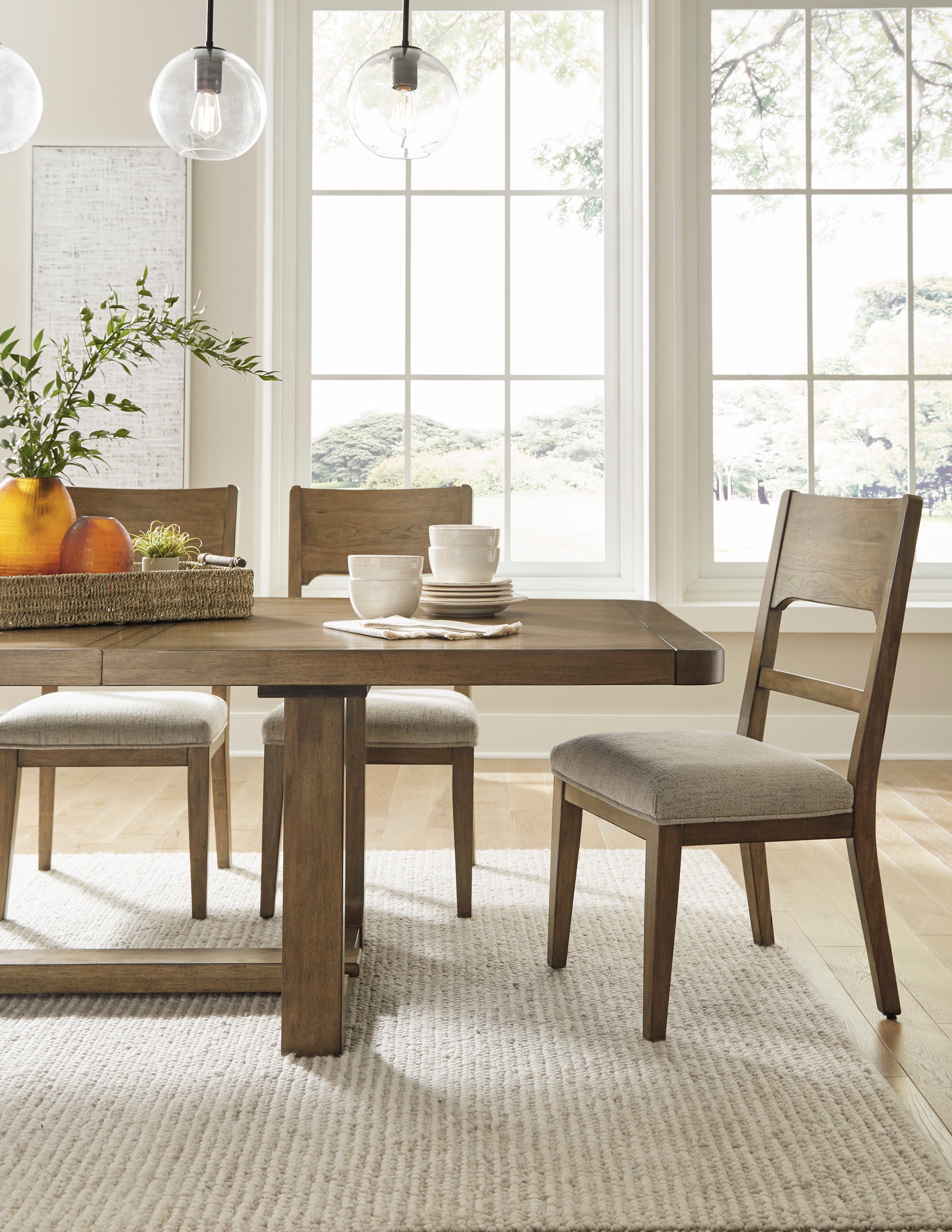 Cabalynn Dining Set