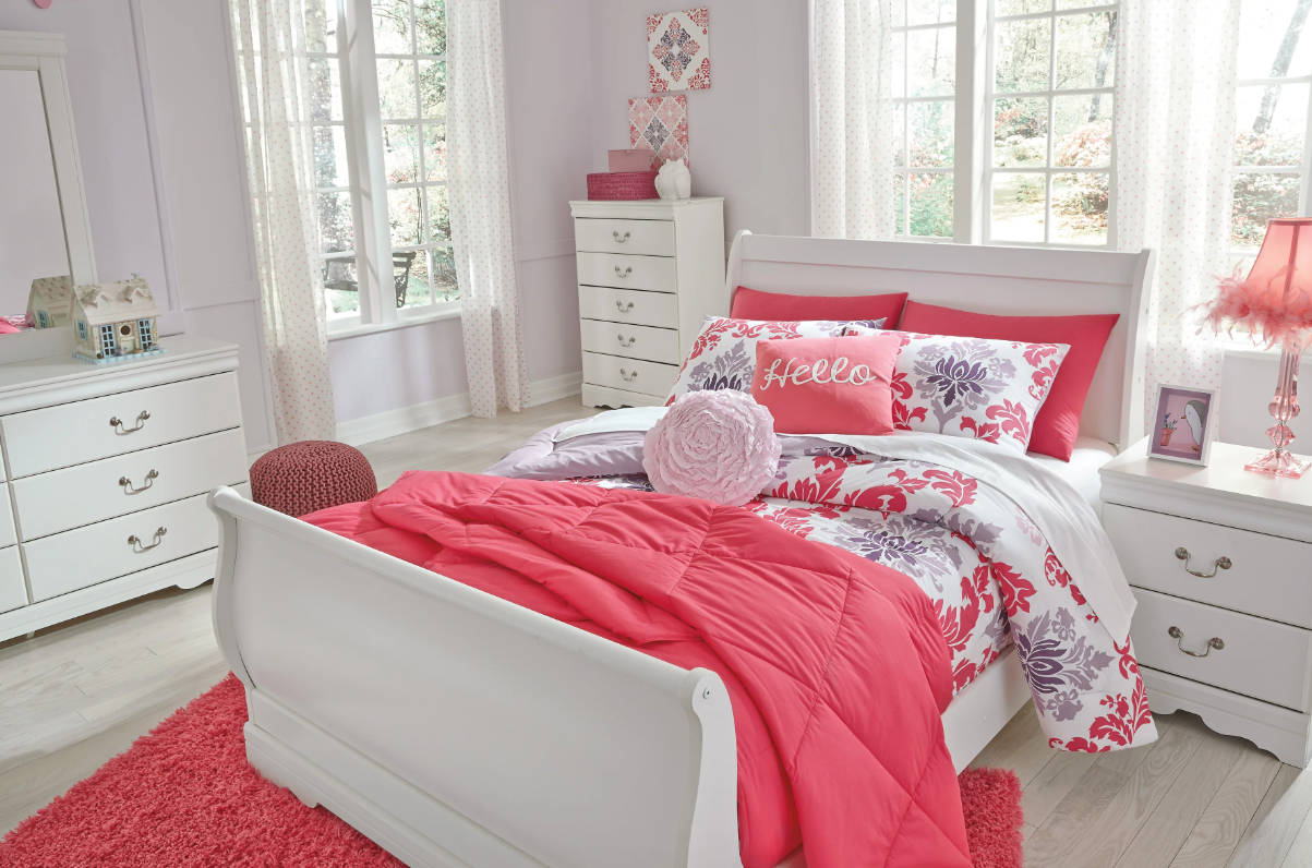Anarasia White Sleigh Youth Bedroom Set