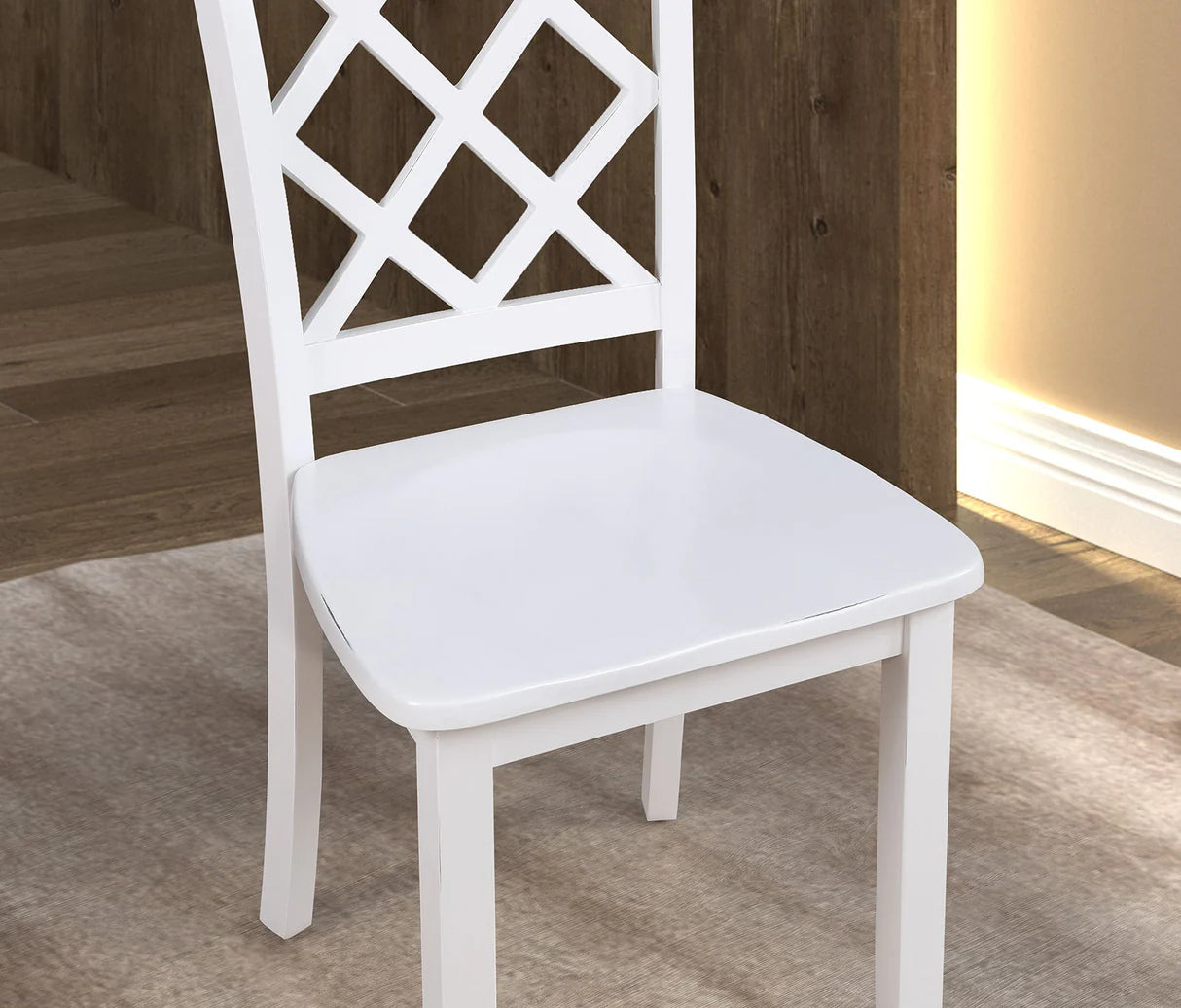 Yamhill White 5 Pieces Dining Table Set