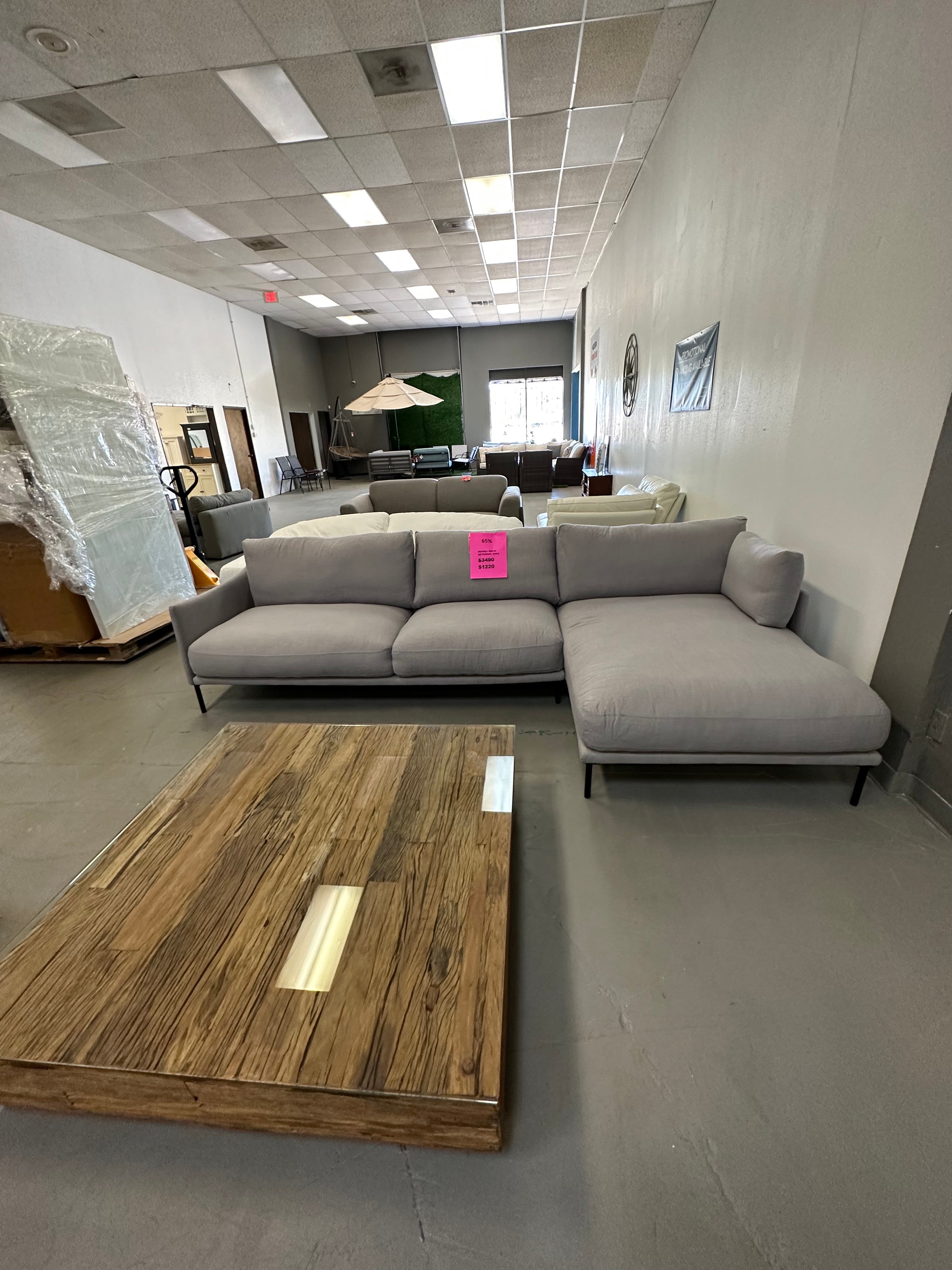 Maxwell Right Sectional Sofa Light Gray
