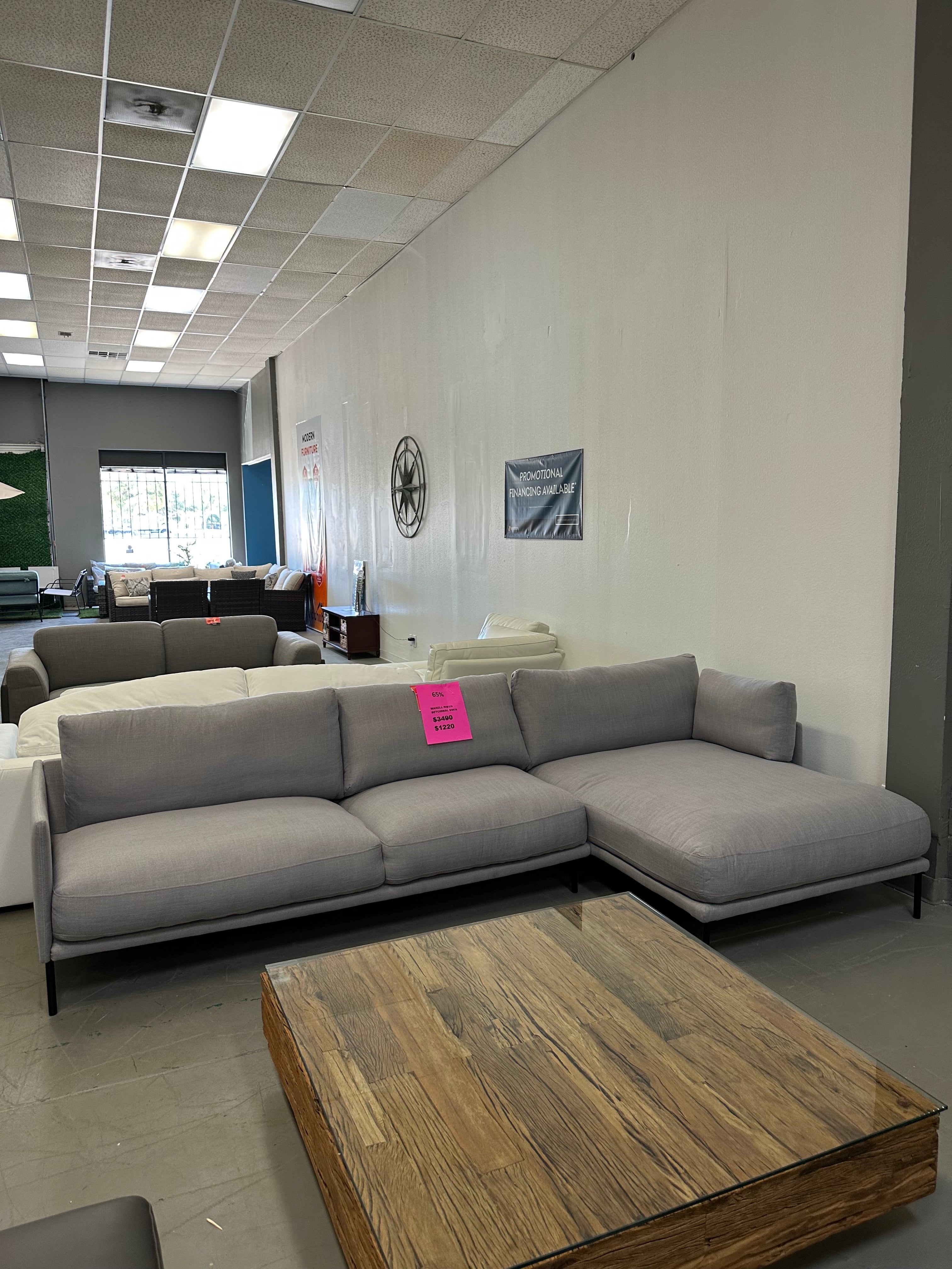 Maxwell Right Sectional Sofa Light Gray