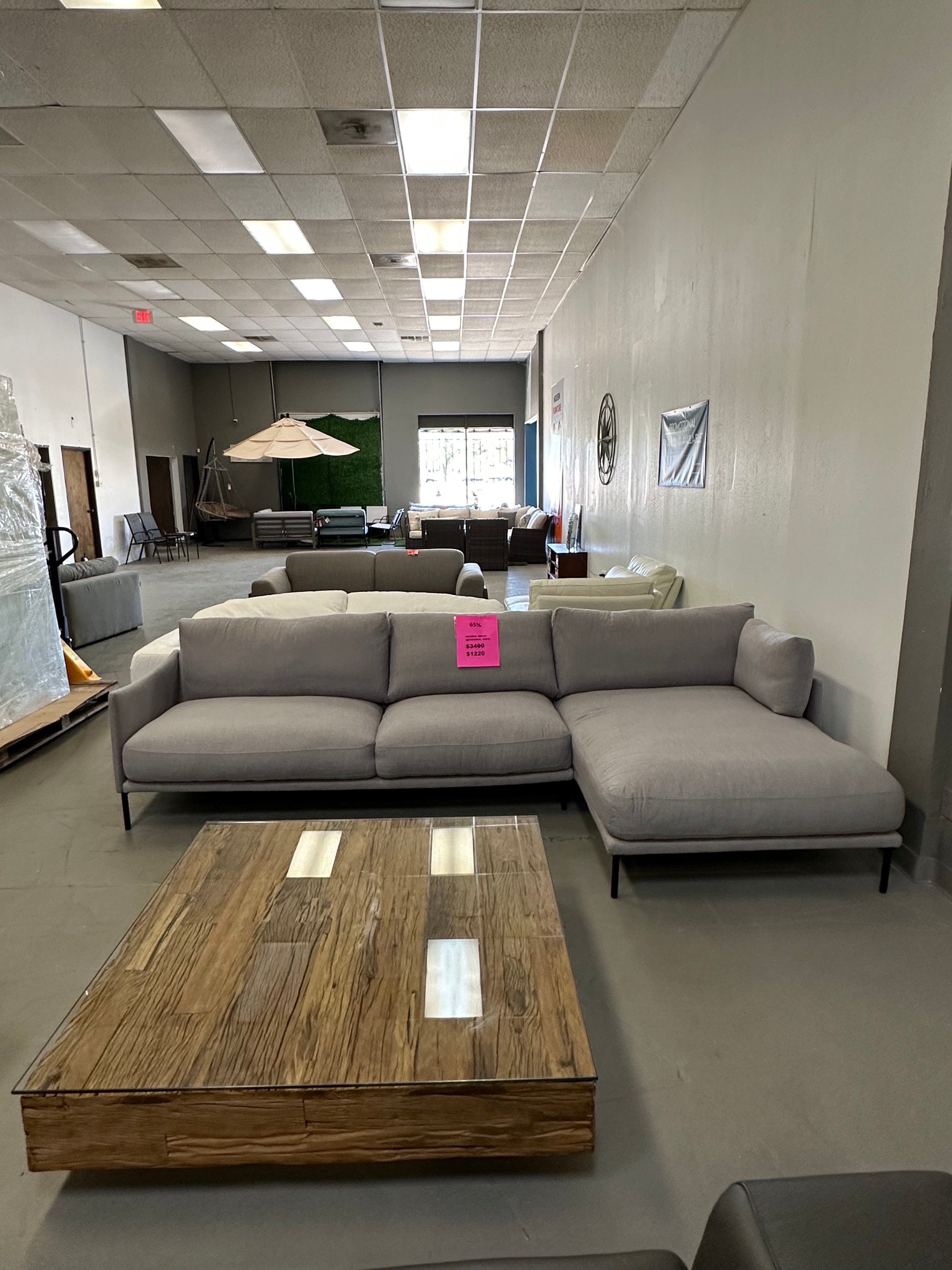 Maxwell Right Sectional Sofa Light Gray