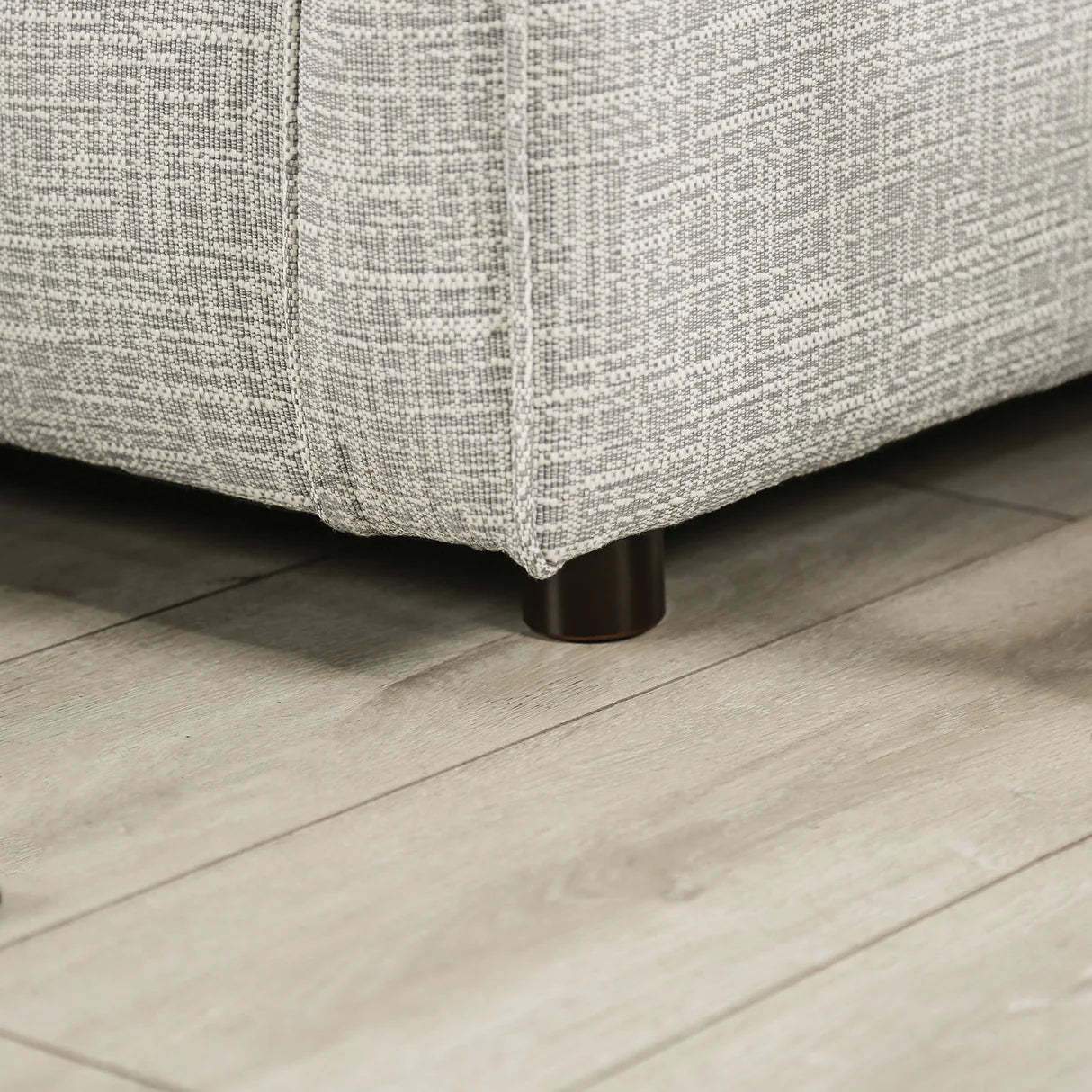 Silla decorativa Peacemaker Brown