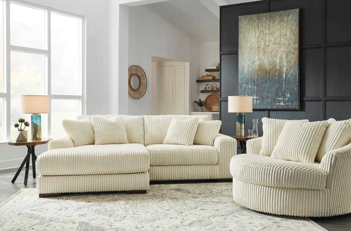 Lindyn Ivory 2-Piece LAF Sofa Chaise