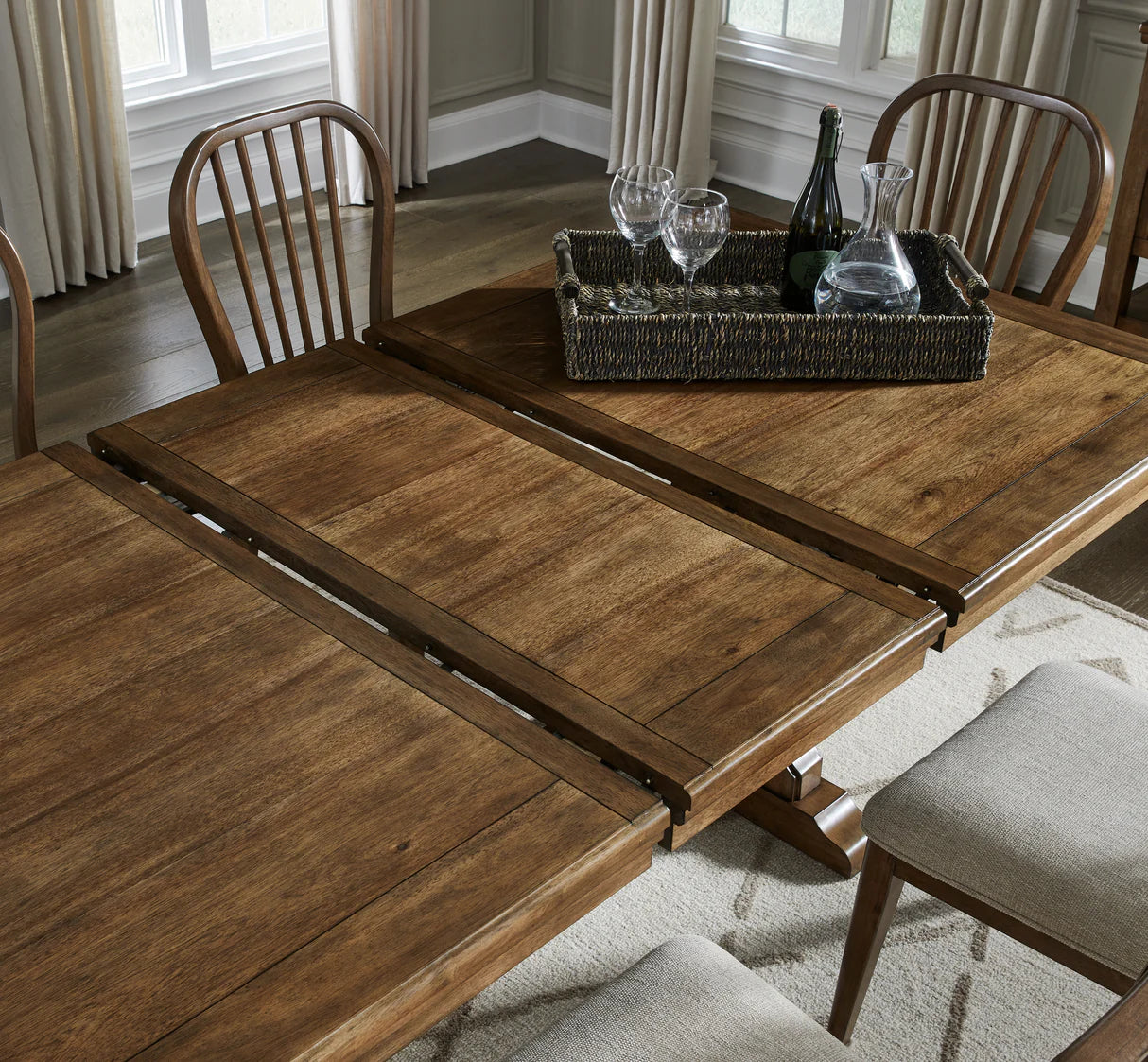 Sturlayne Brown Dining Table with 6 Chairs