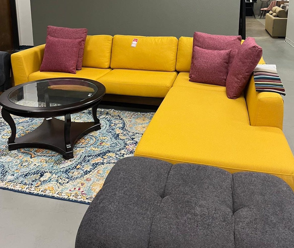 N Design Yellow Corner