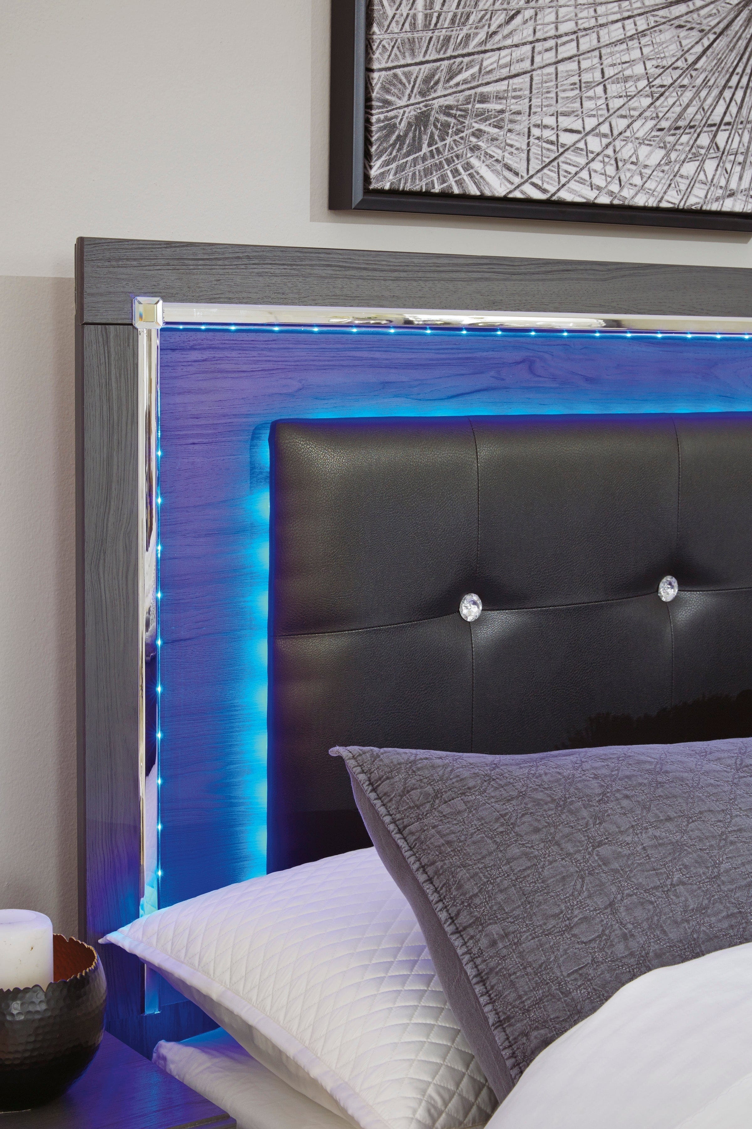Lodanna Gray LED Panel Bedroom Set