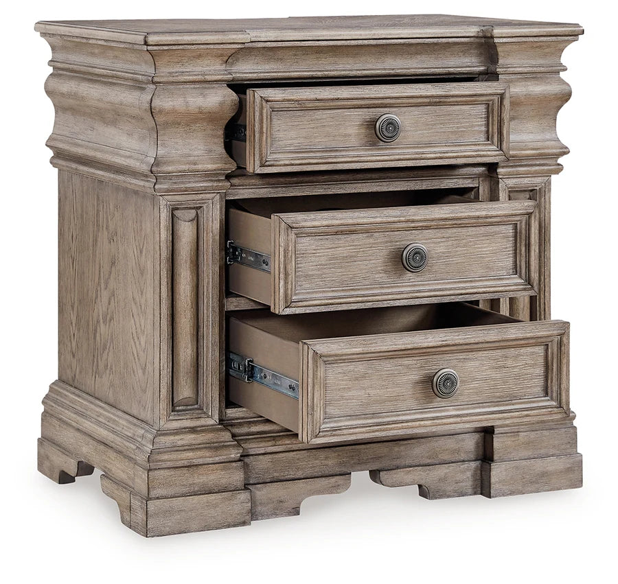 Blairhurst Light Grayish Brown Panel Bedroom Set