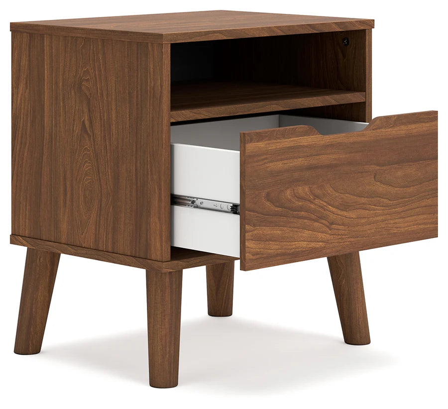 Fordmont Auburn Platform Bedroom Set