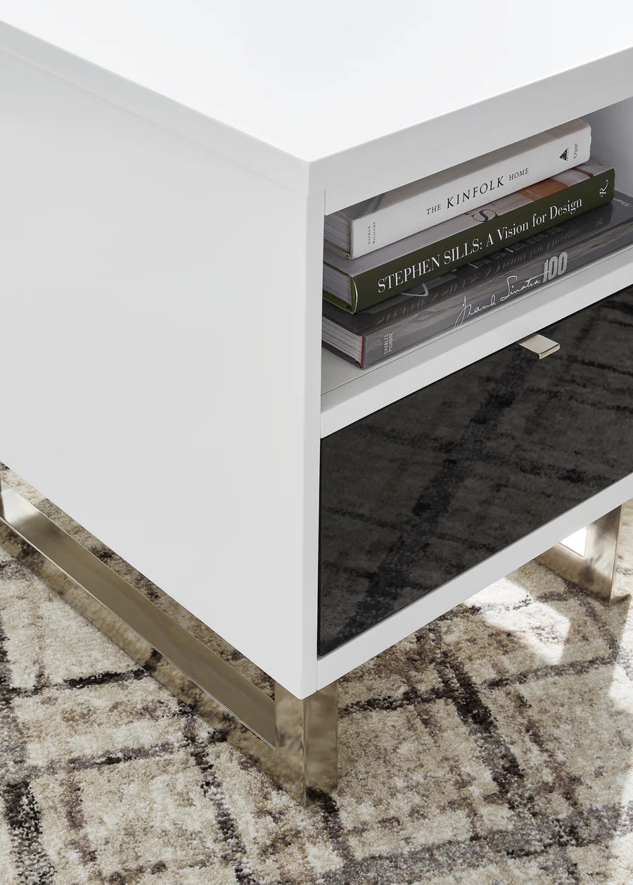 Gardoni White Chairside End Table