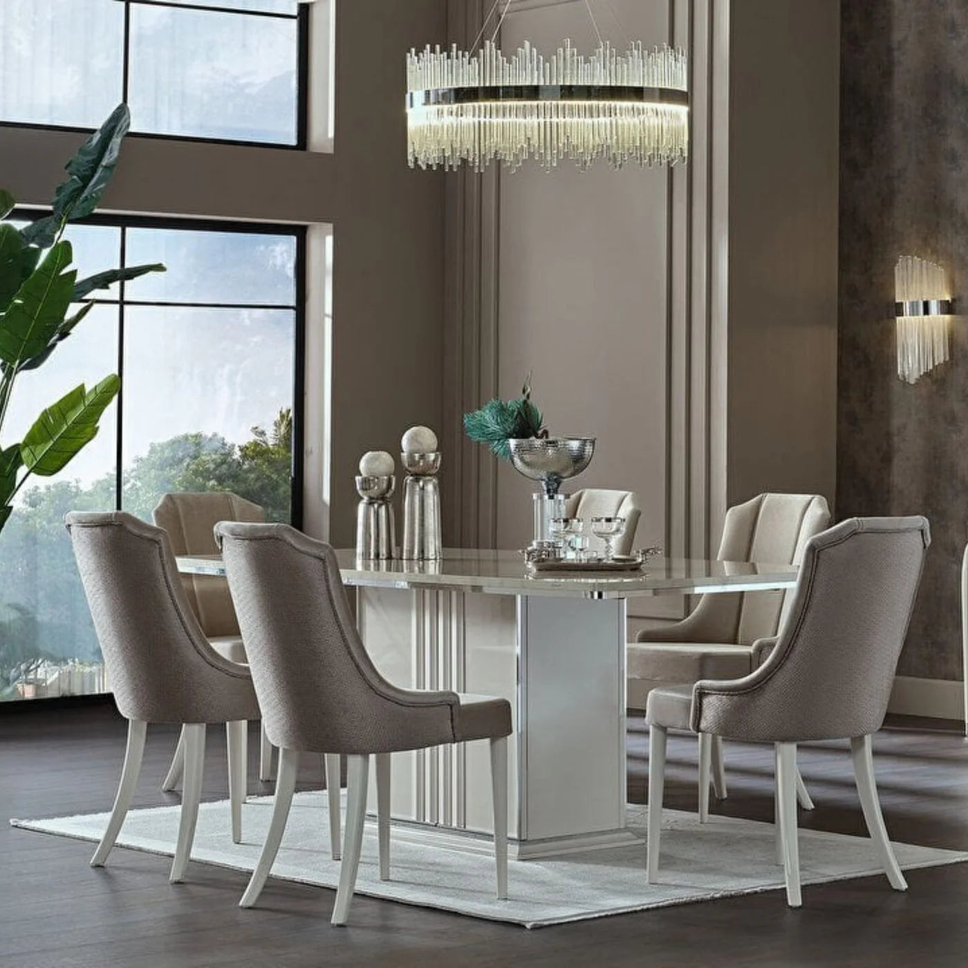 Gravita Dining Room
