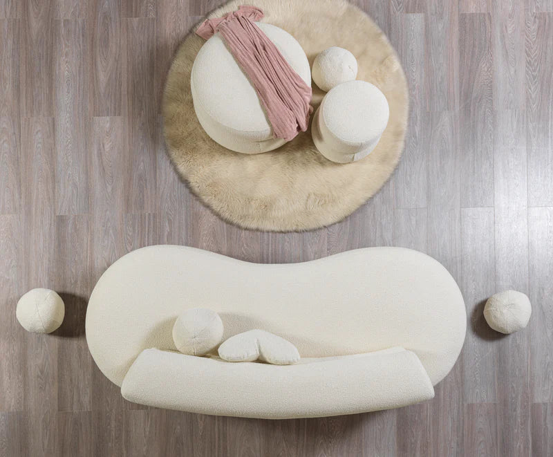 Loveseat Larissa Ivory Boucle