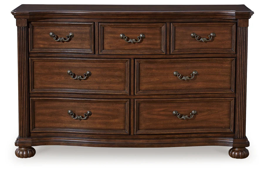 Lavinton Brown Poster Bedroom Set