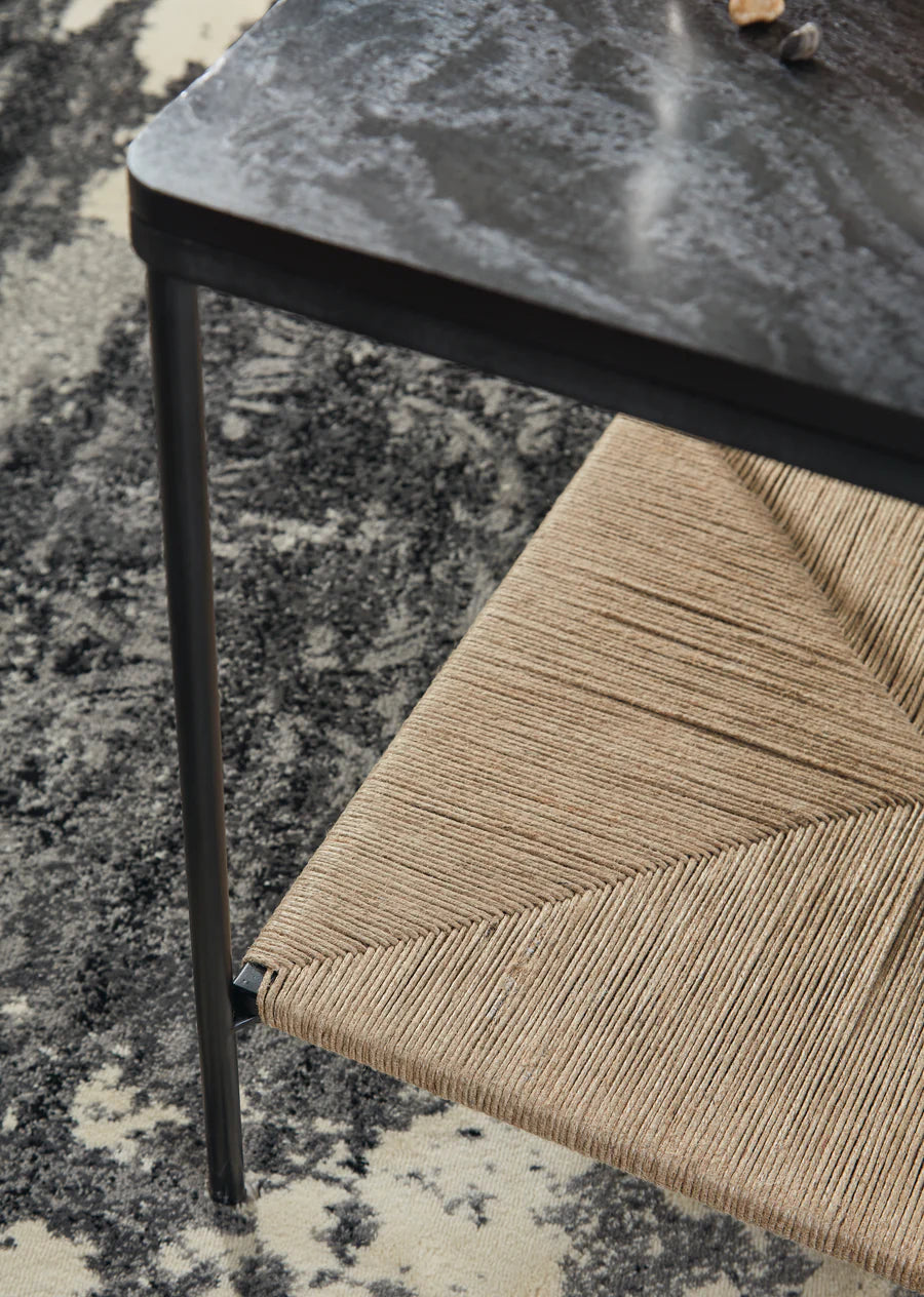 Minrich Black Accent Table