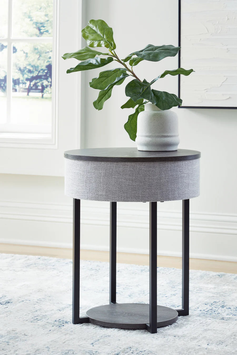 Sethlen Gray Accent Table