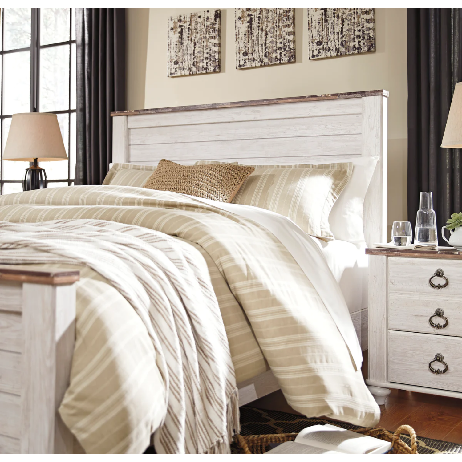Willowton Whitewash Panel Bedroom Set