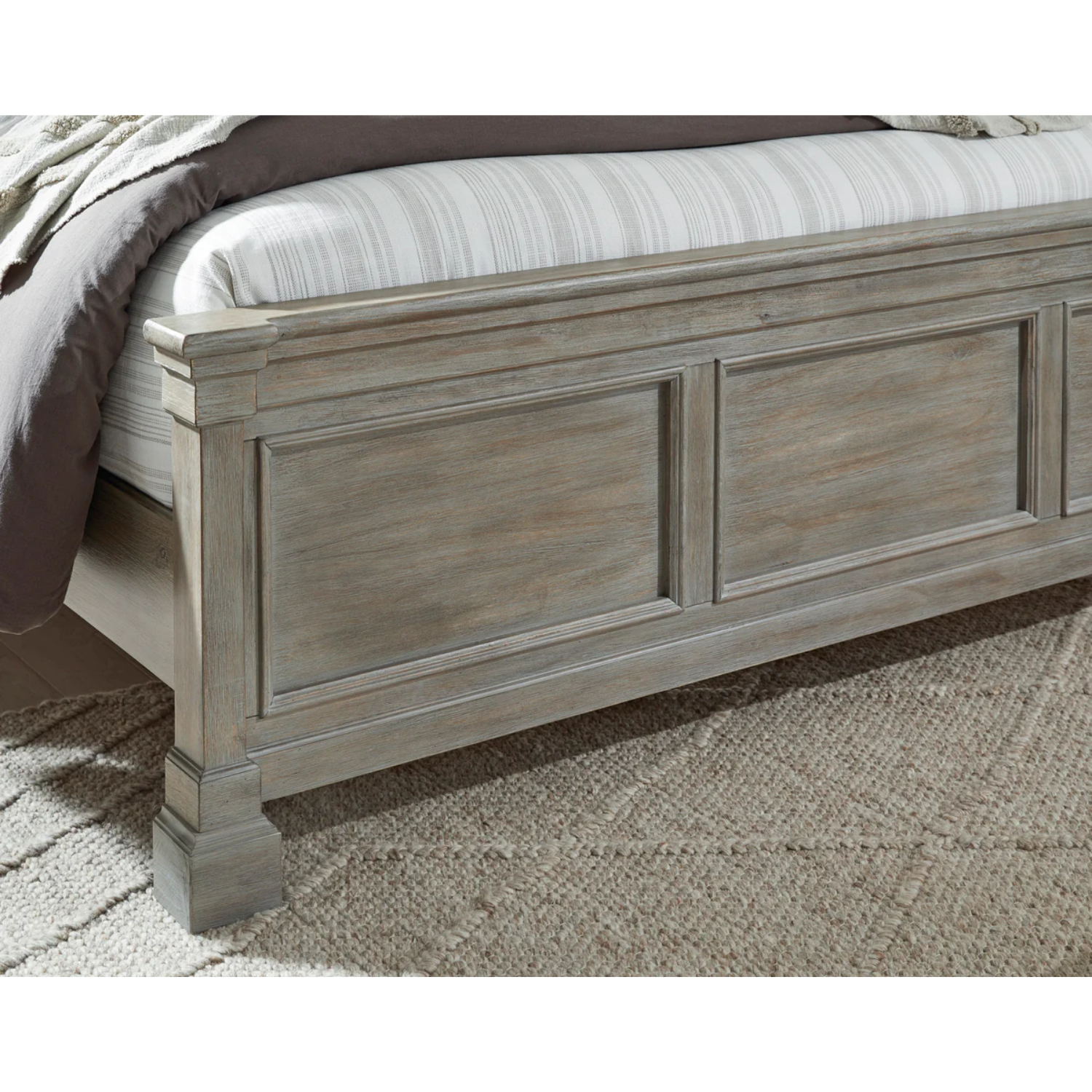 Moreshire Bisque Panel Bedroom Set