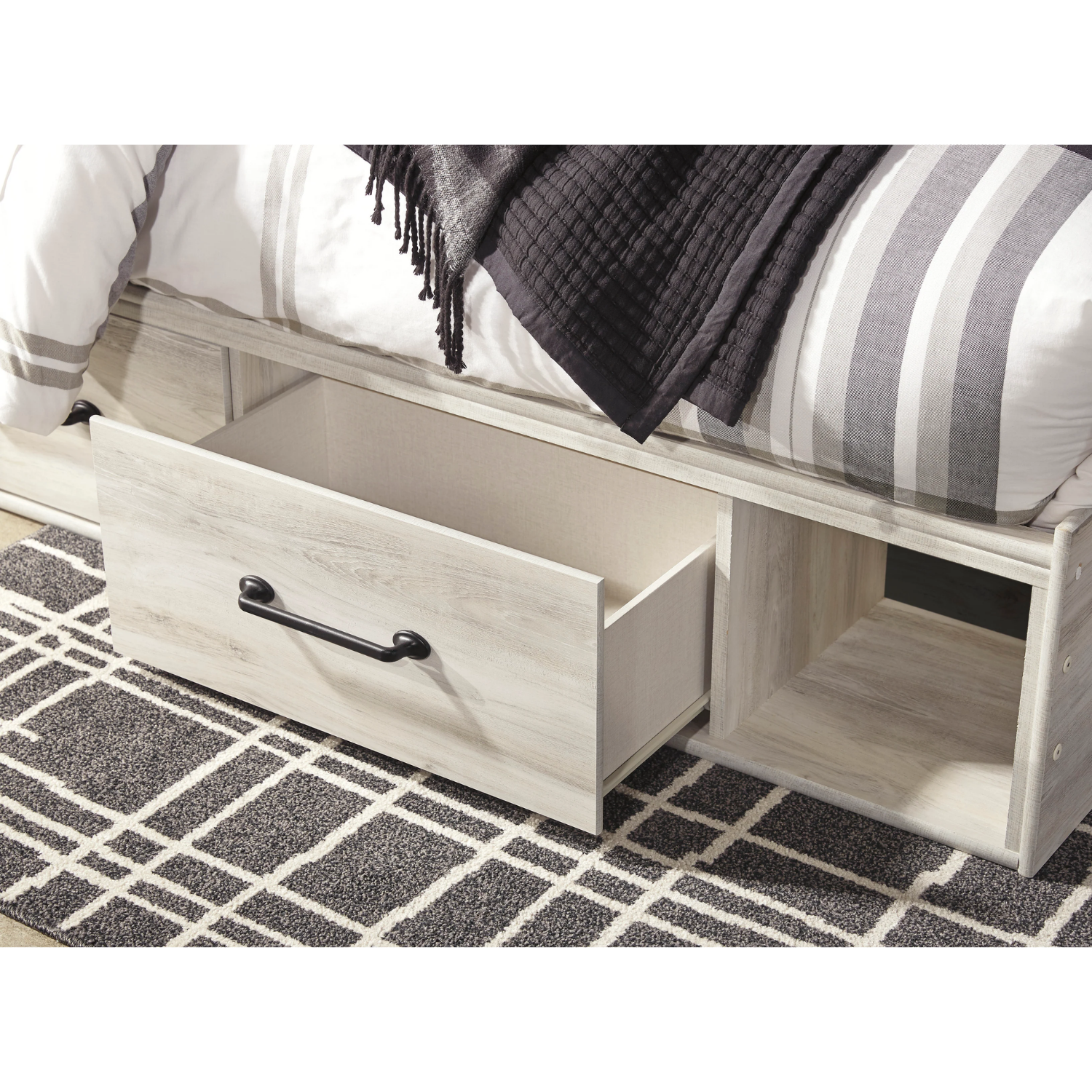 Cambeck Whitewash Side Storage Platform Bedroom Set