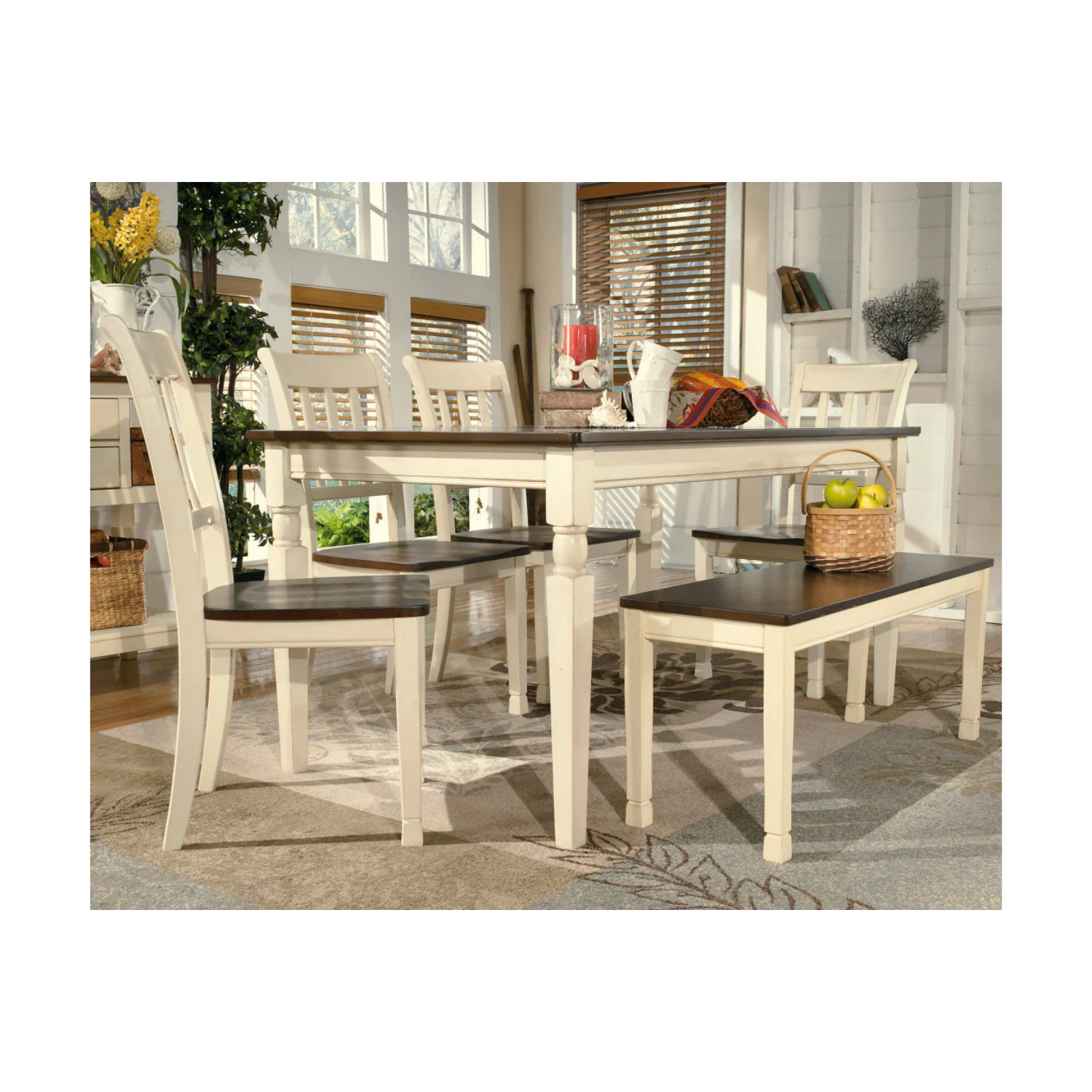 Whitesburg Brown/Cottage White Dining Table
