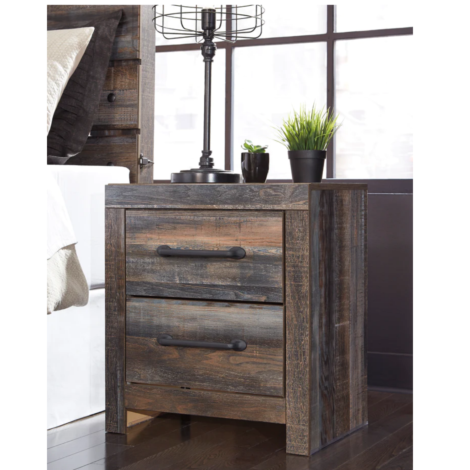 Drystan Multi Panel Bedroom Set