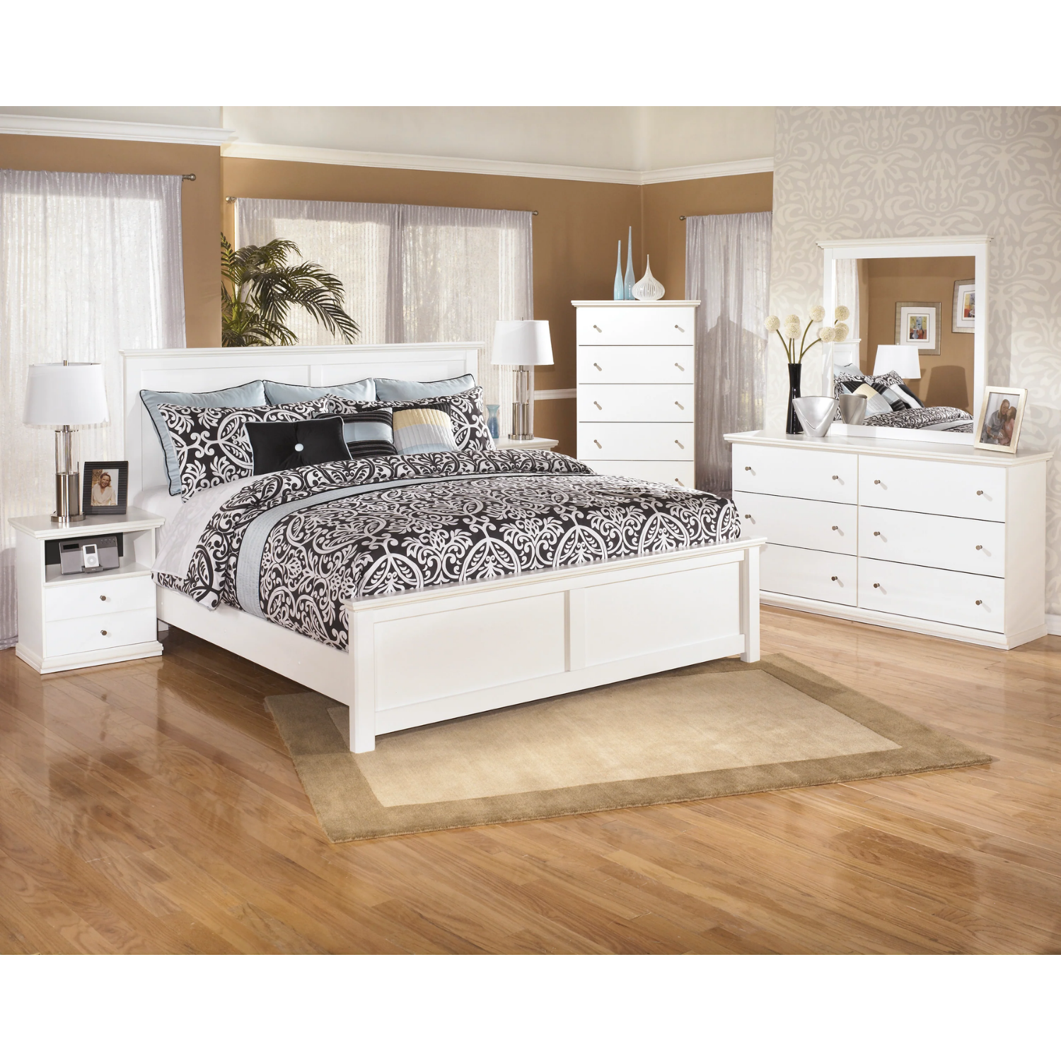 Bostwick Shoals White Panel Bedroom Set