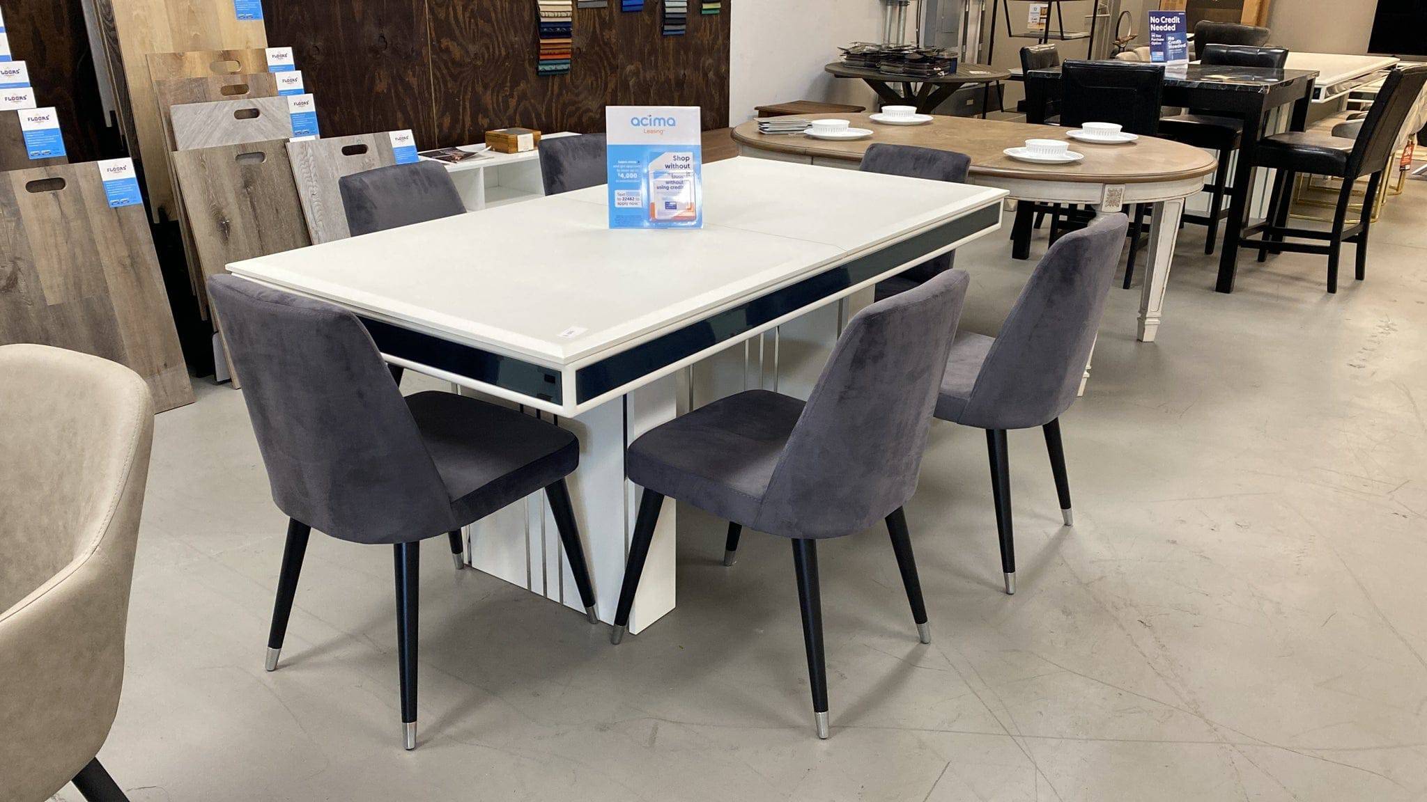 Elit Dining Table