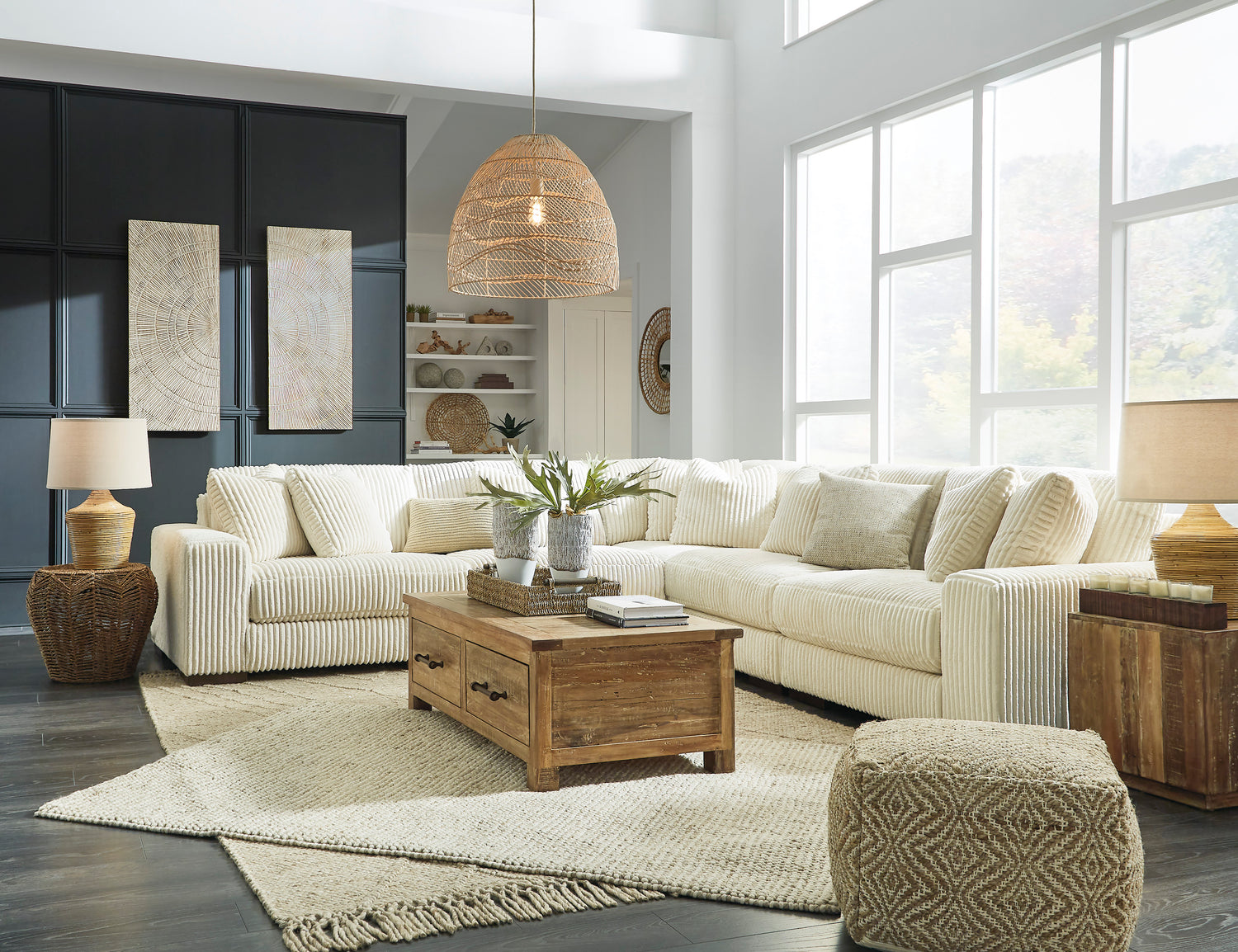 Lindyn Ivory 5-Piece Sectional