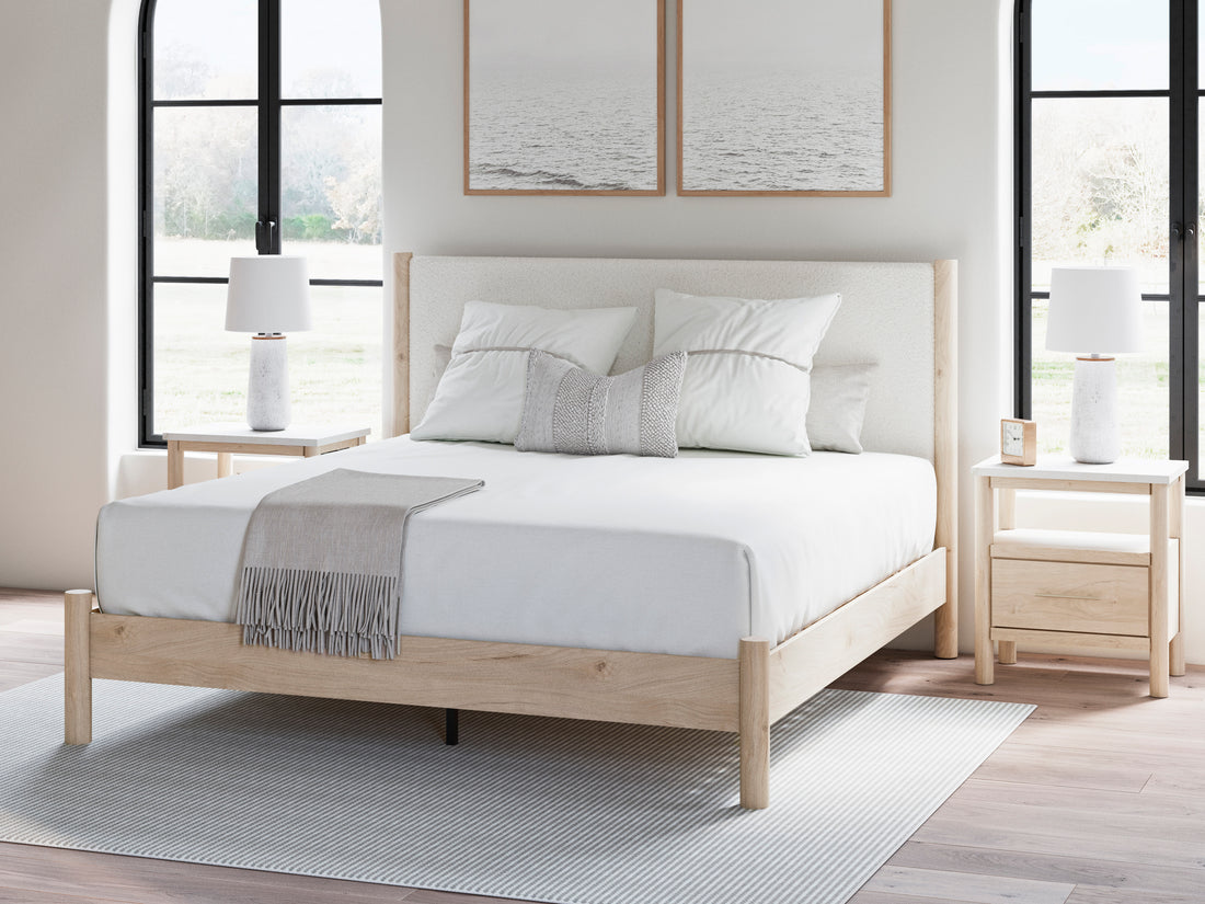 Cadmori Two-tone Queen Upholstered Platform Bed