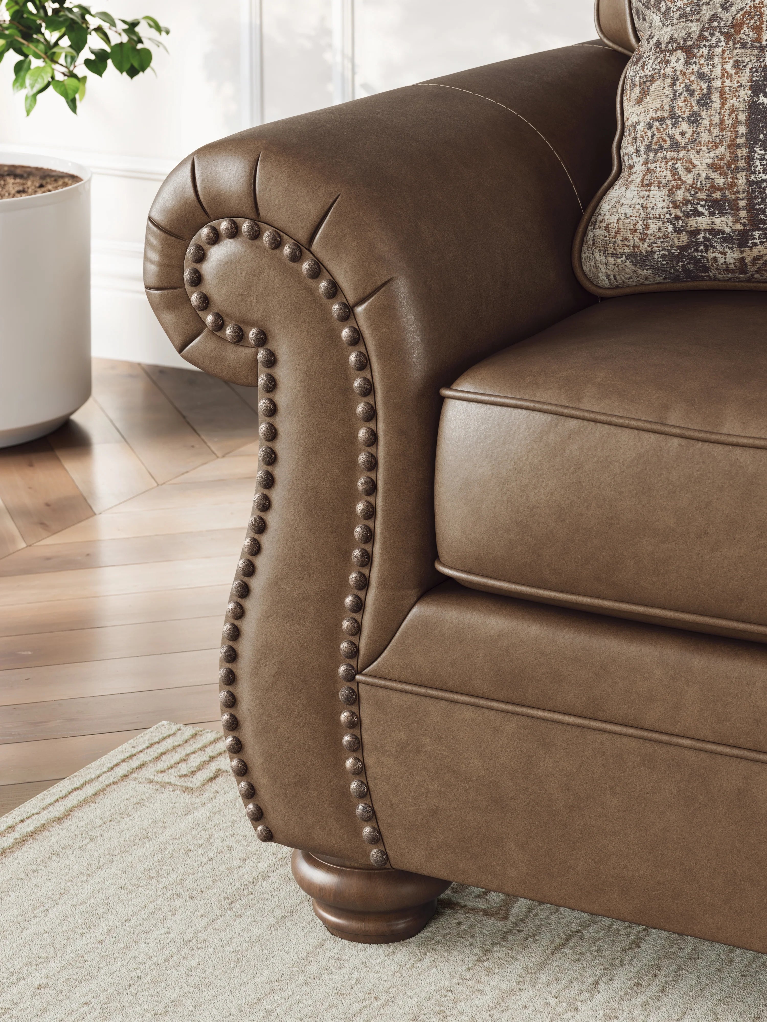 Chasemore Traditional Living Room Set