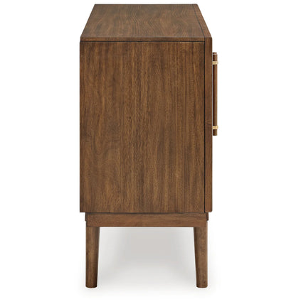 Lyncott Brown Dining Server
