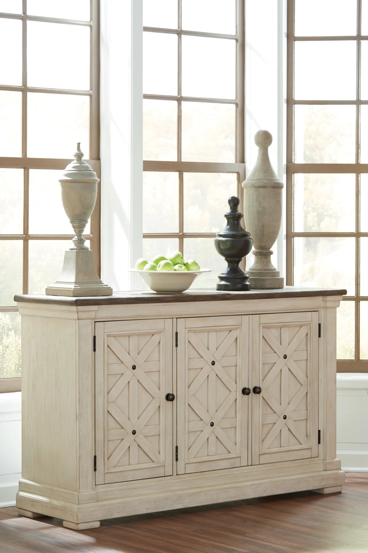 Bolanburg Cream Dining Server