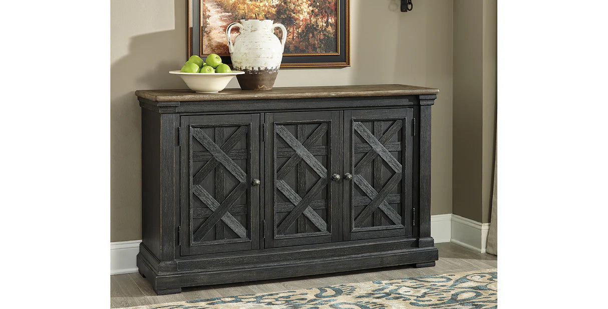 Tyler Creek Black/Gray Dining Server
