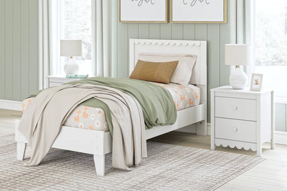 Juego de dormitorio juvenil con plataforma Hallityn en color blanco