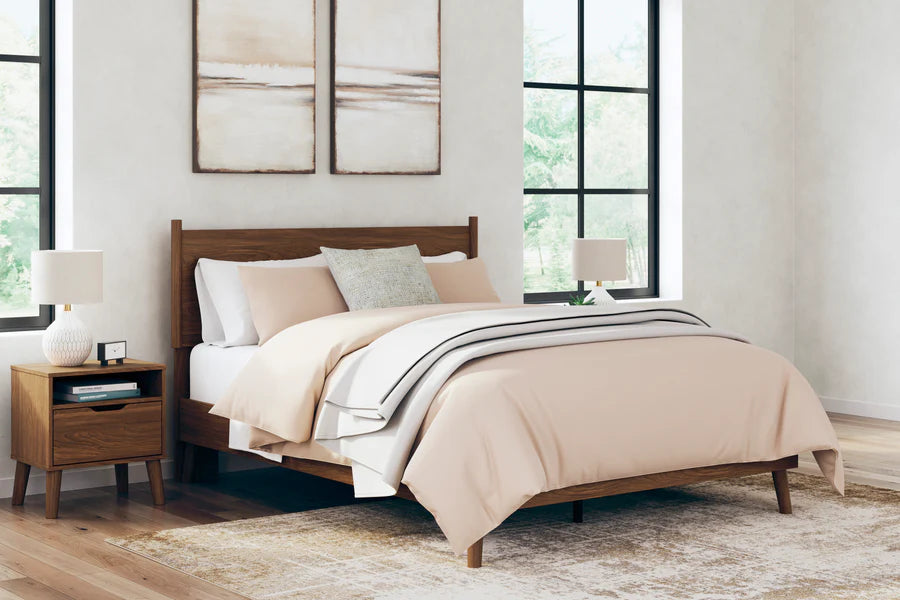 Fordmont Auburn Platform Bedroom Set