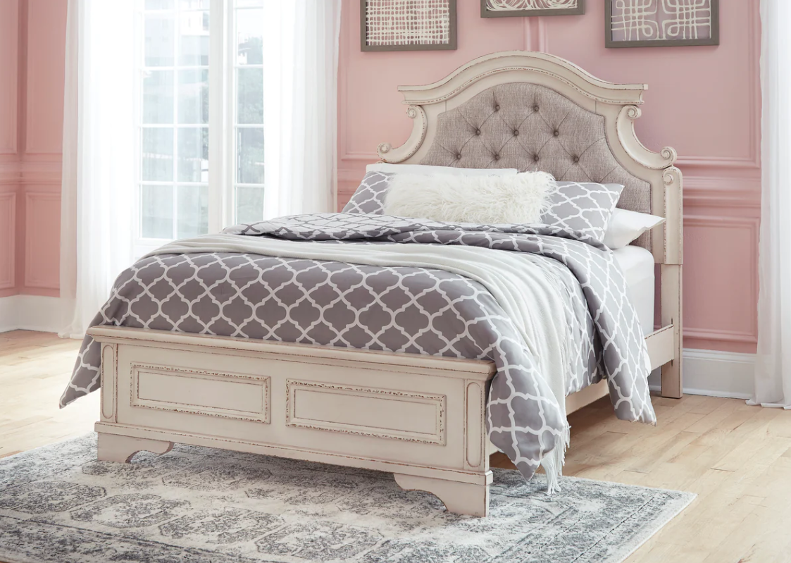 Realyn Chipped White Upholstered Panel Youth Bedroom Set