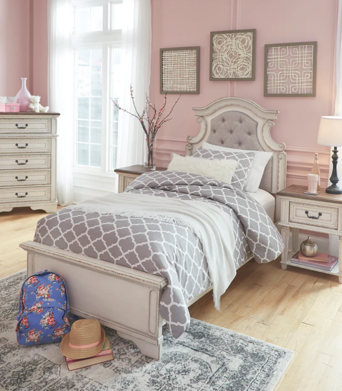 Realyn Chipped White Upholstered Panel Youth Bedroom Set