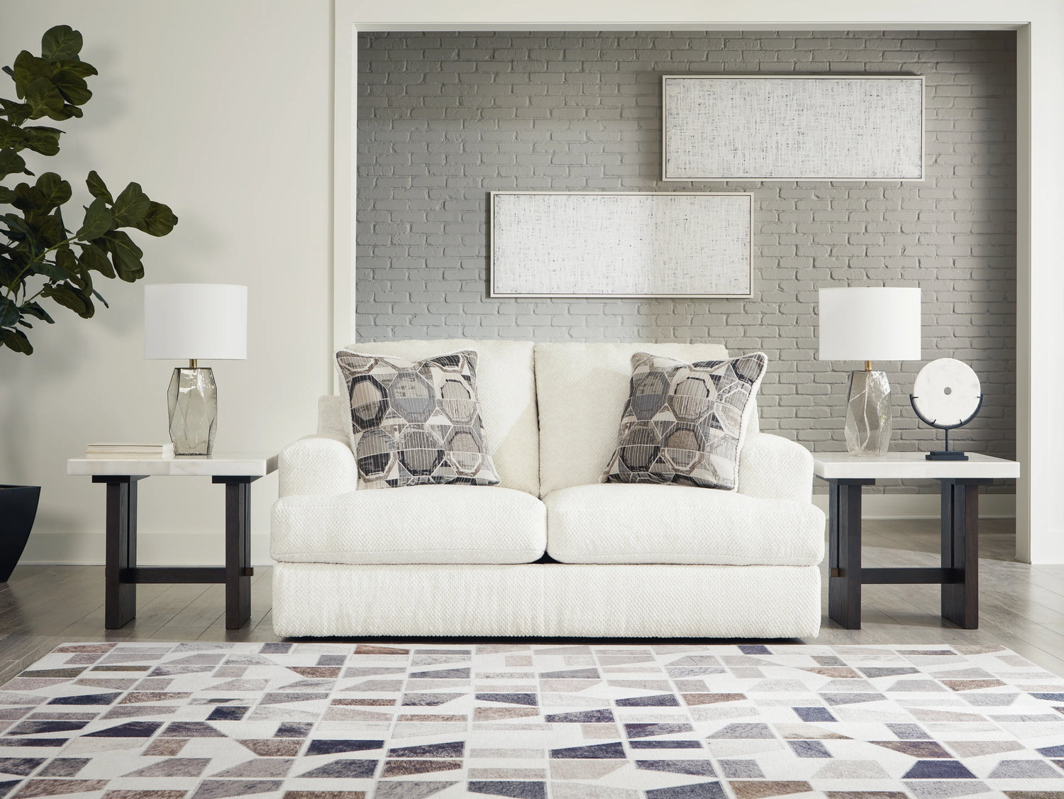 Karinne Contemporary Loveseat