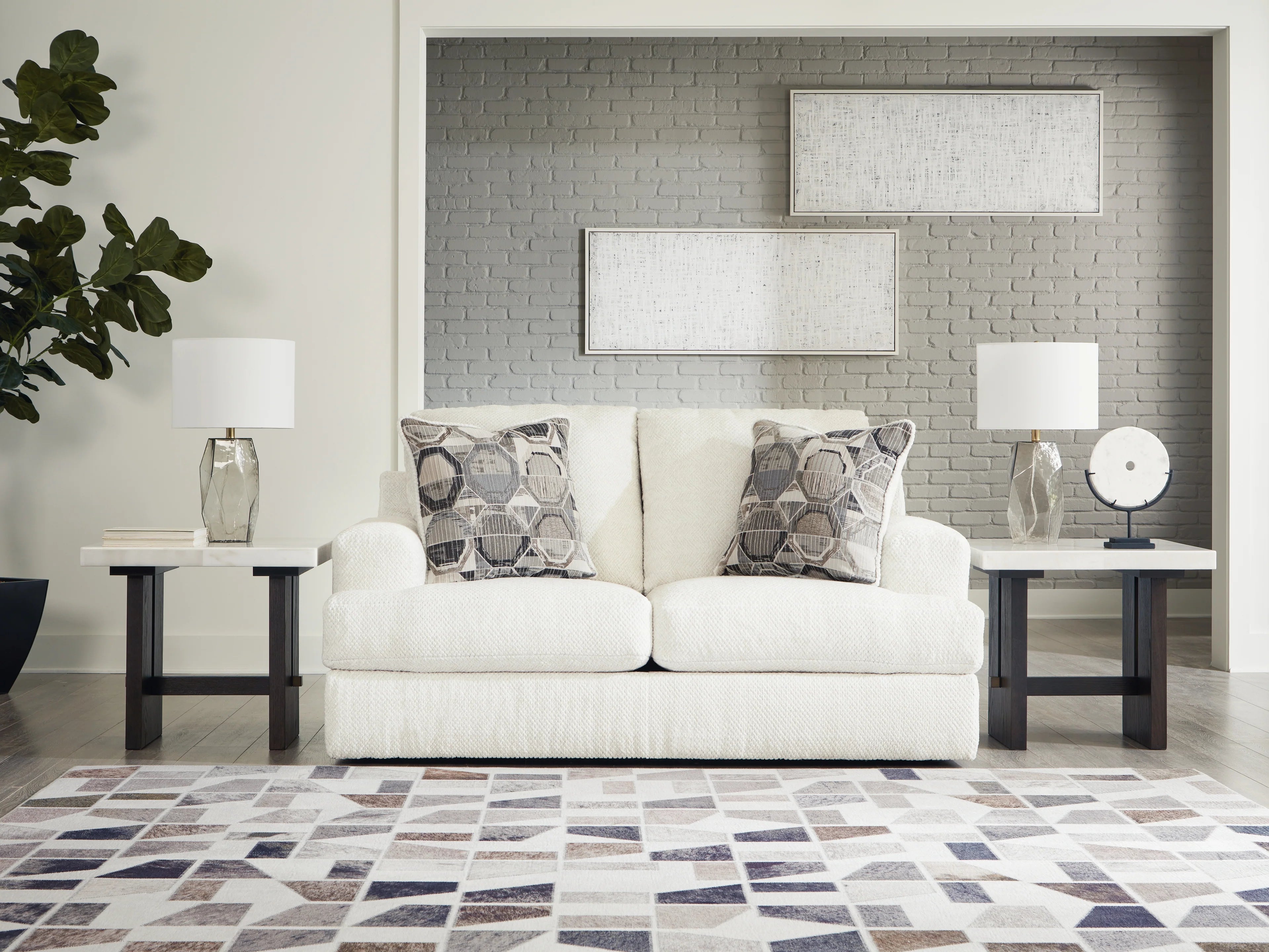 Karinne Contemporary Loveseat