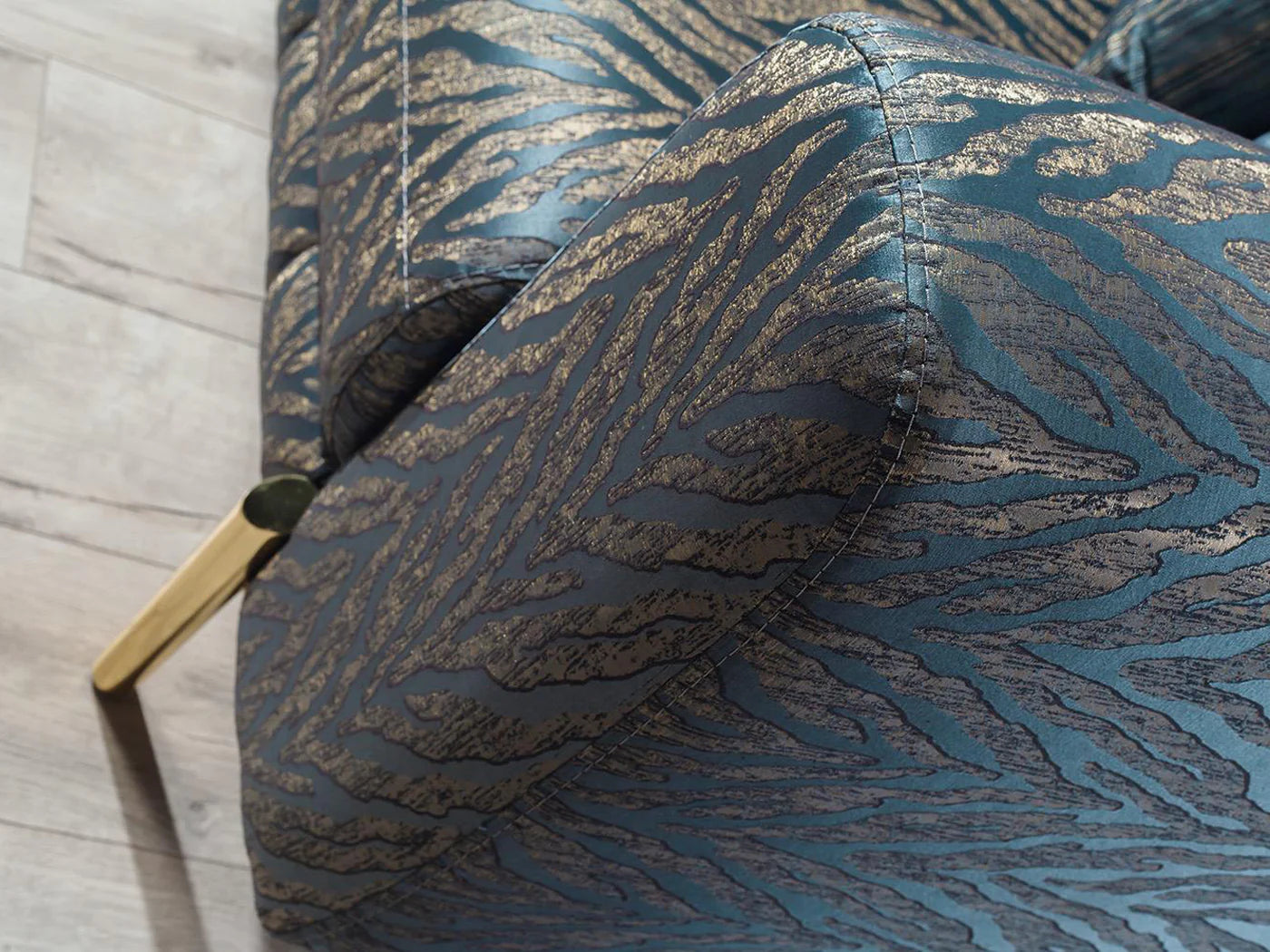 Moss 90.5&quot; Wide Sofa
