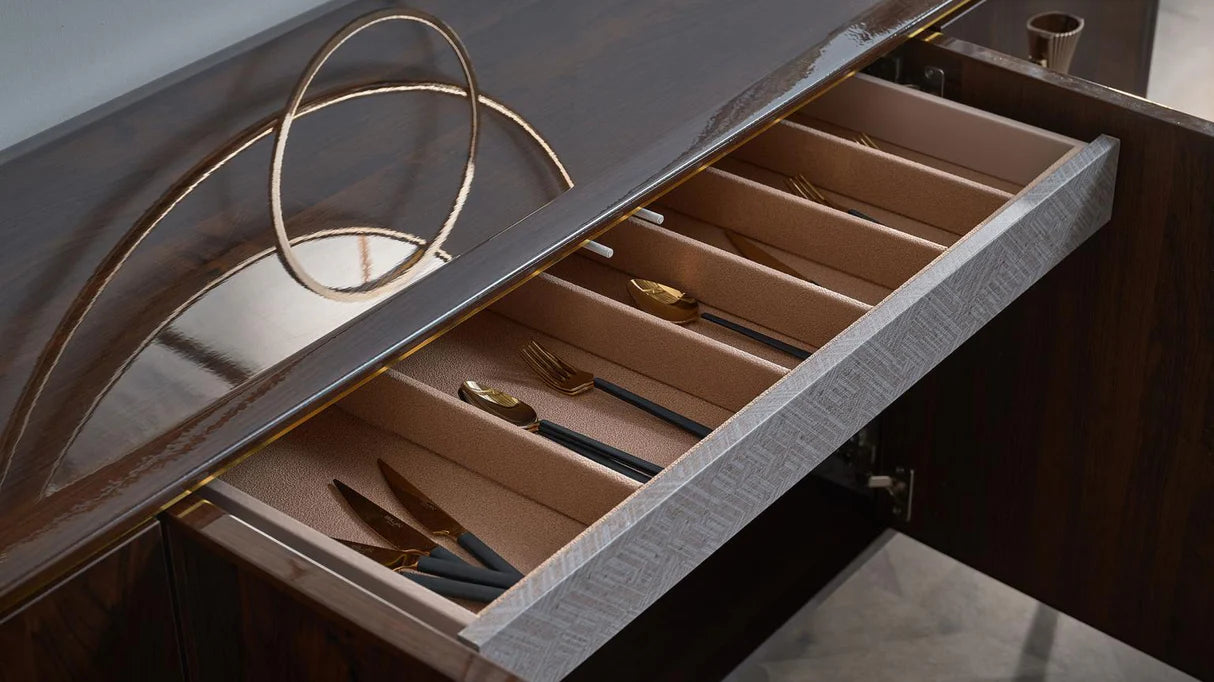 Plaza Walnut Dining Buffet